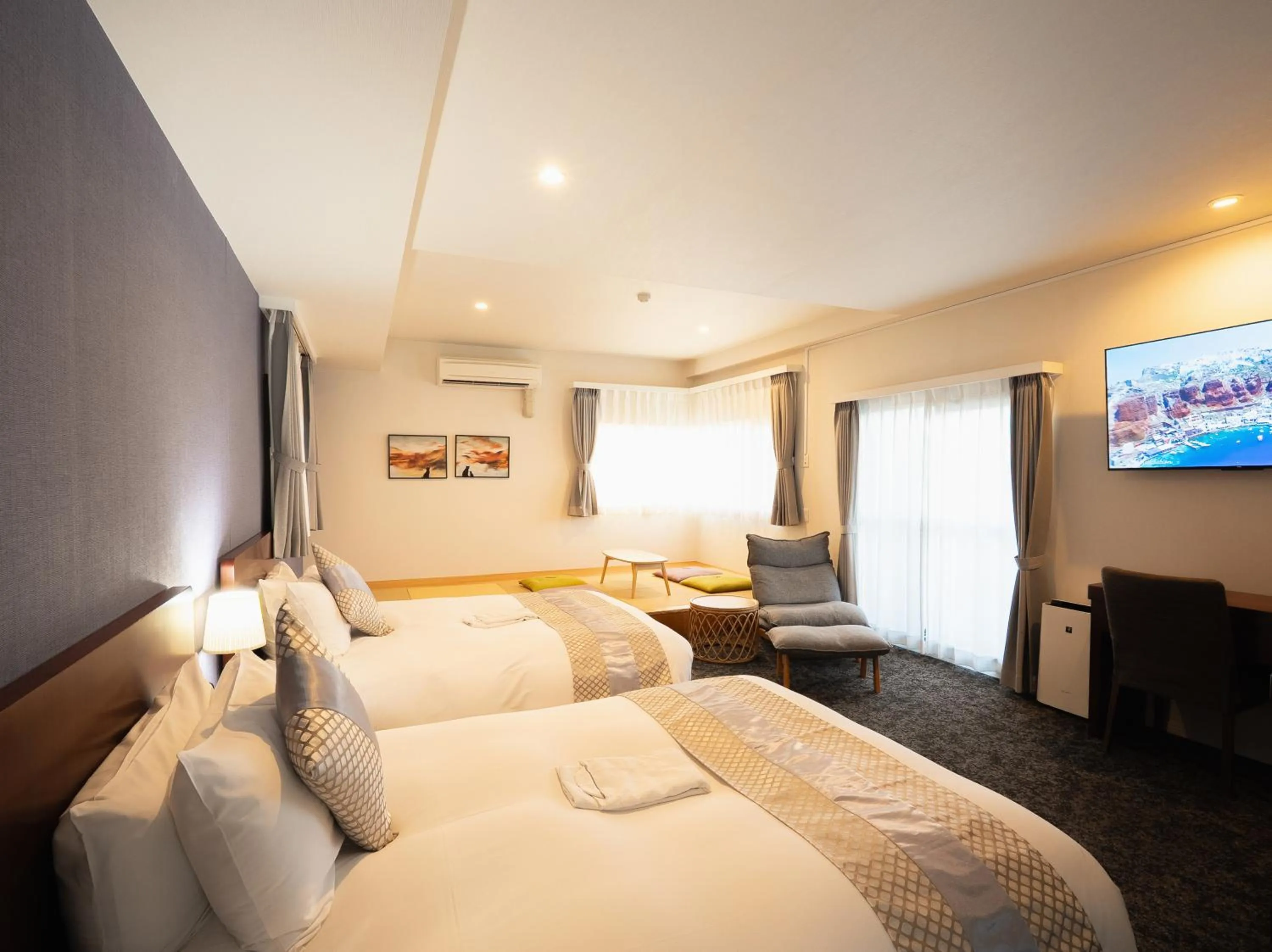 Photo of the whole room, Bed in Hotel Tokyo Trip Ueno Nishi Nippori