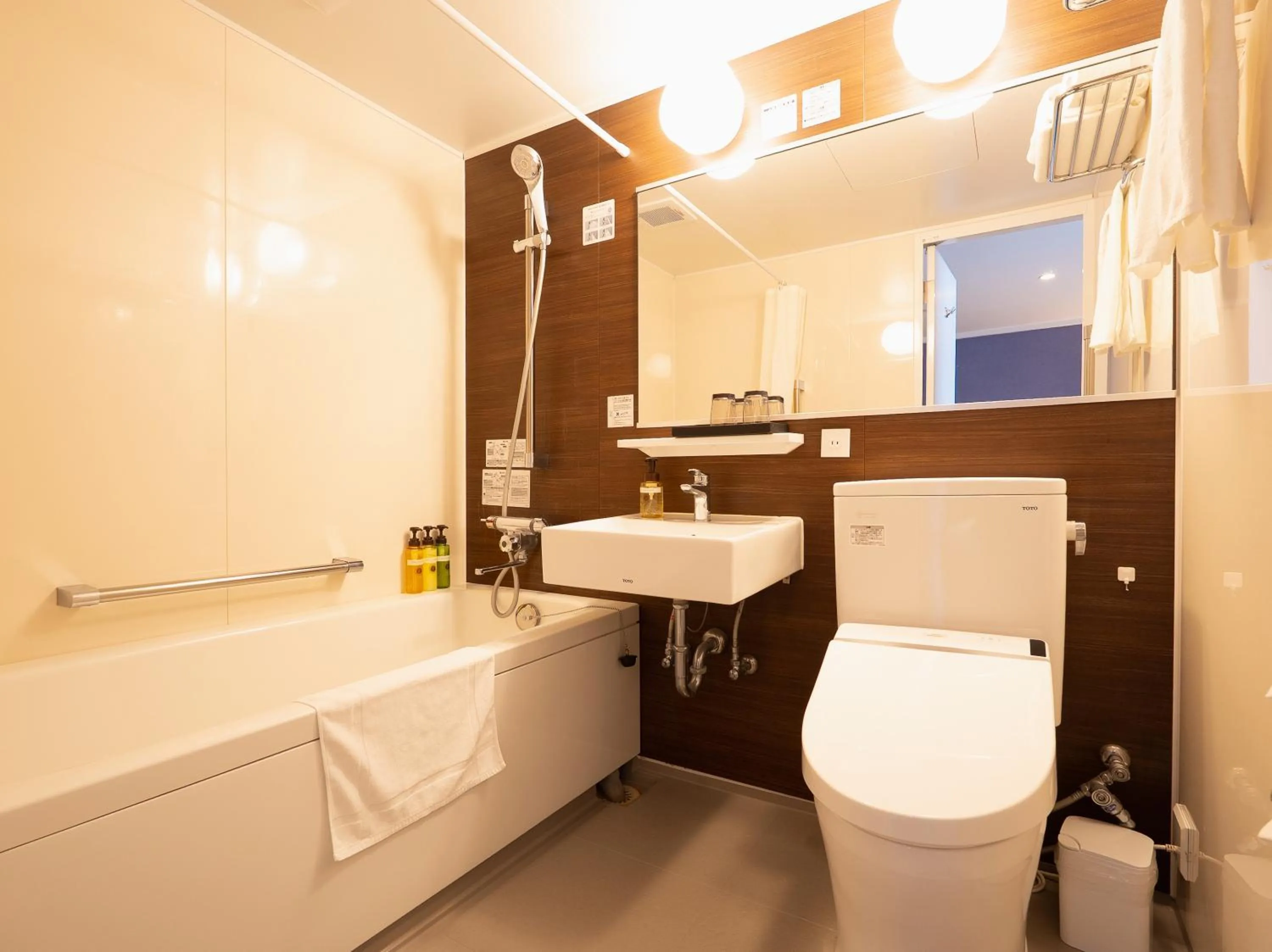 Bathroom in Hotel Tokyo Trip Ueno Nishi Nippori