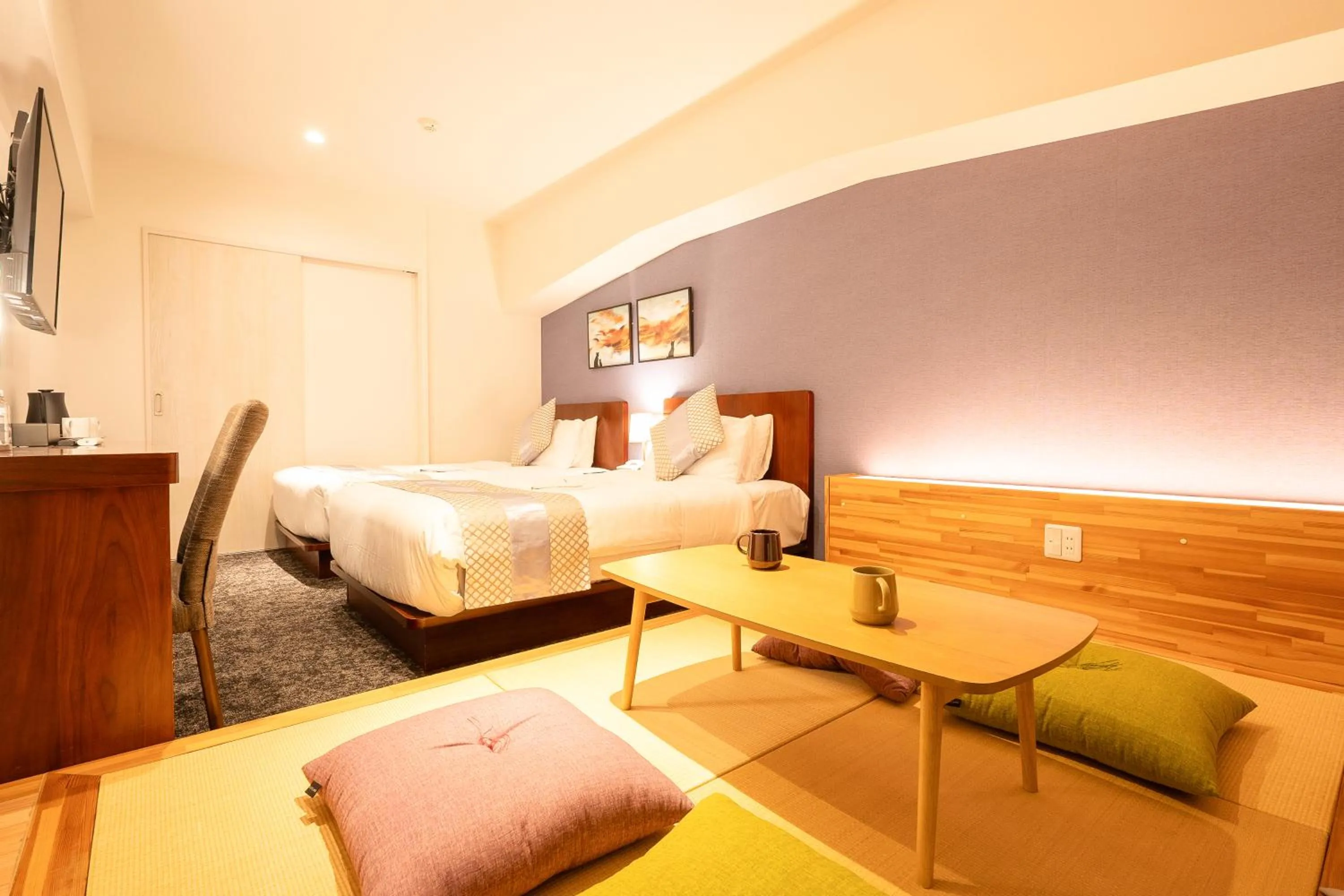 Photo of the whole room, Bed in Hotel Tokyo Trip Ueno Nishi Nippori