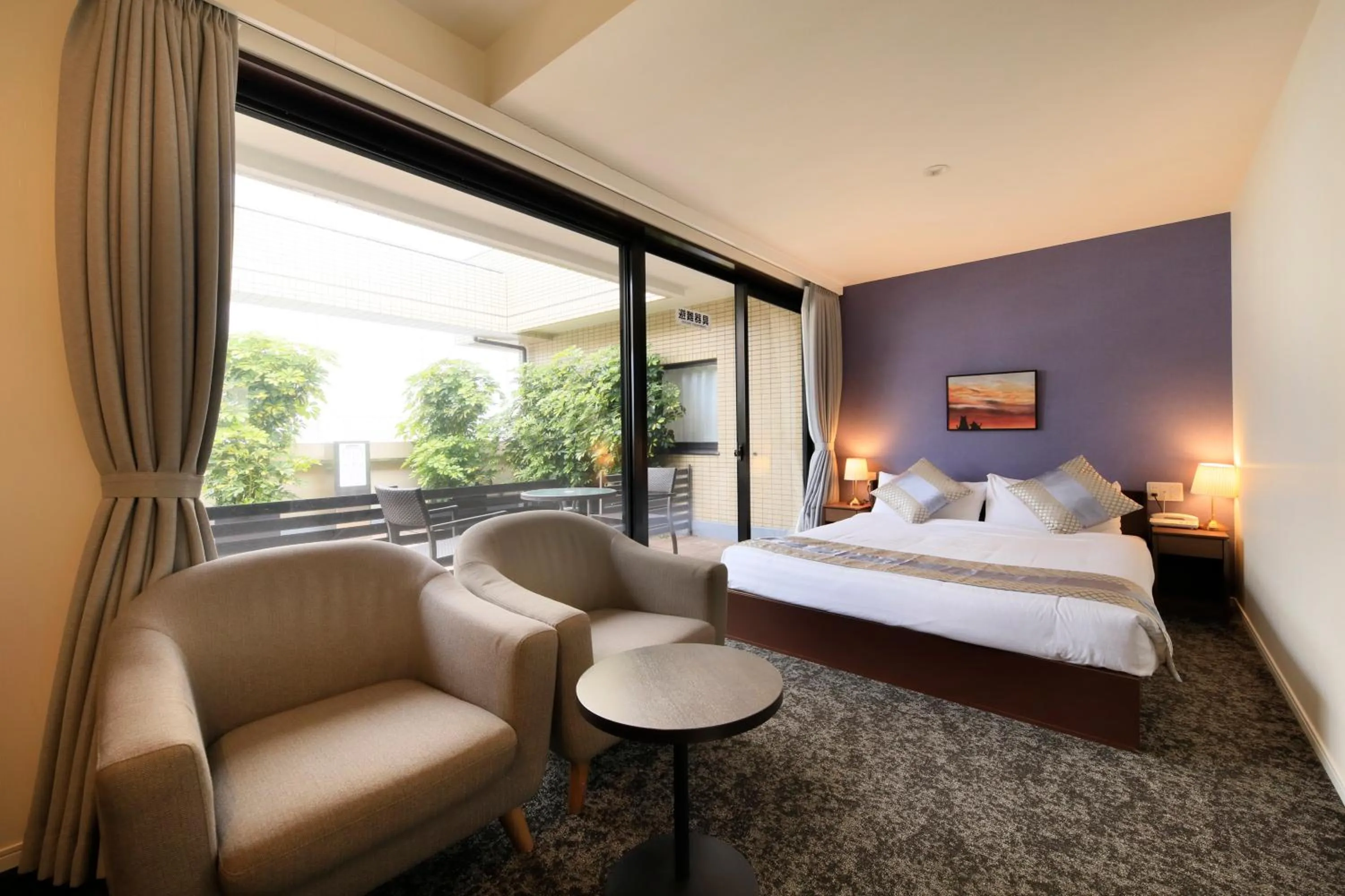 Photo of the whole room, Bed in Hotel Tokyo Trip Ueno Nishi Nippori