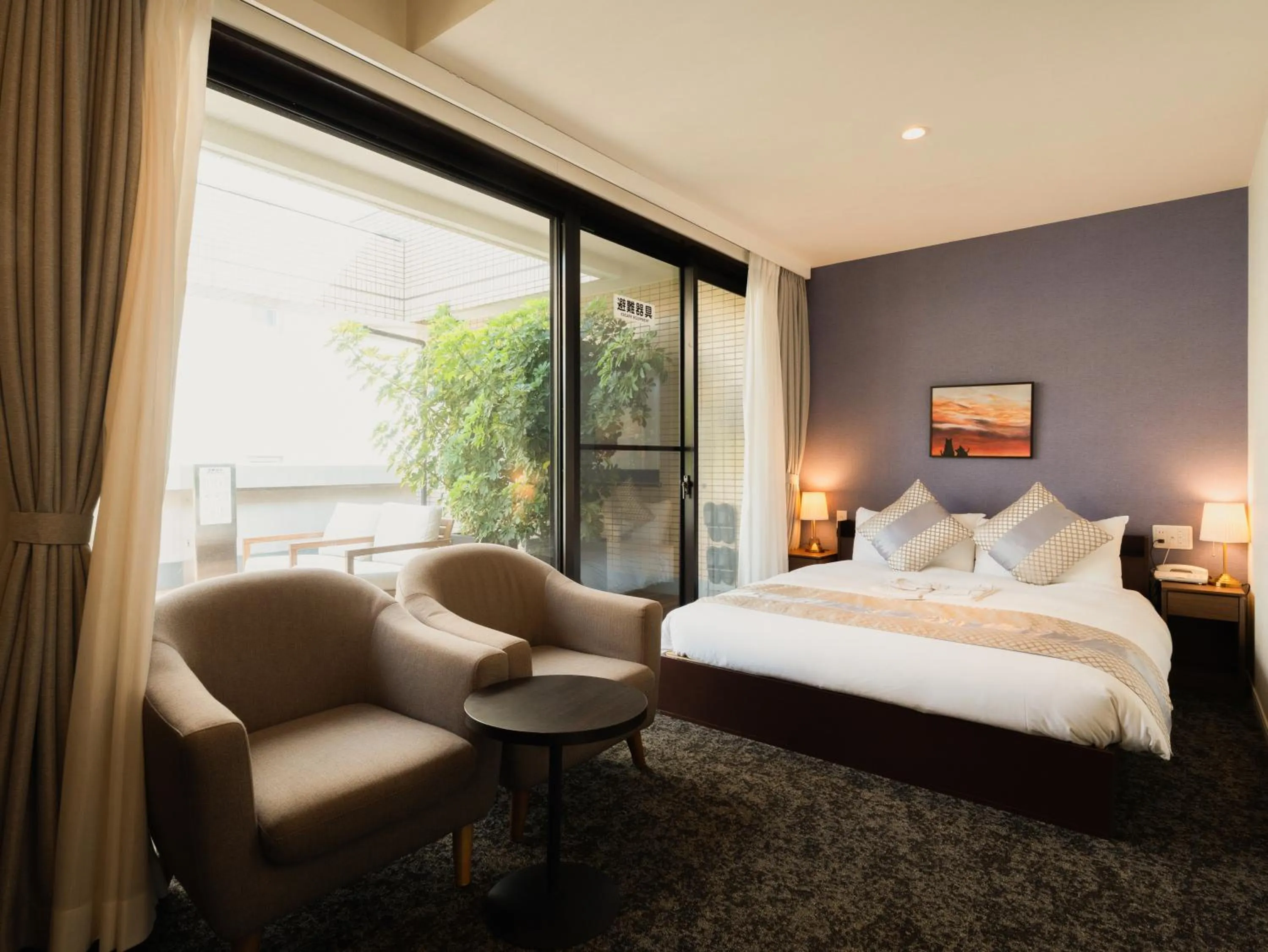 Photo of the whole room, Bed in Hotel Tokyo Trip Ueno Nishi Nippori