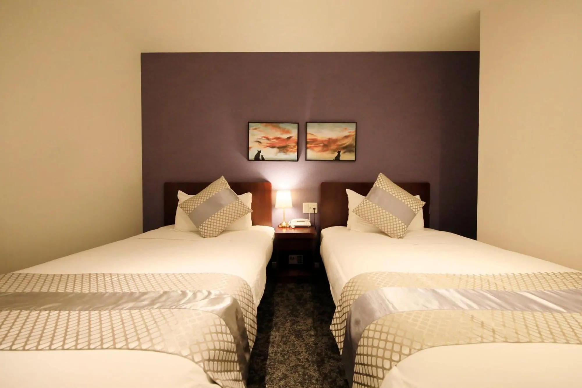 Bed in Hotel Tokyo Trip Ueno Nishi Nippori