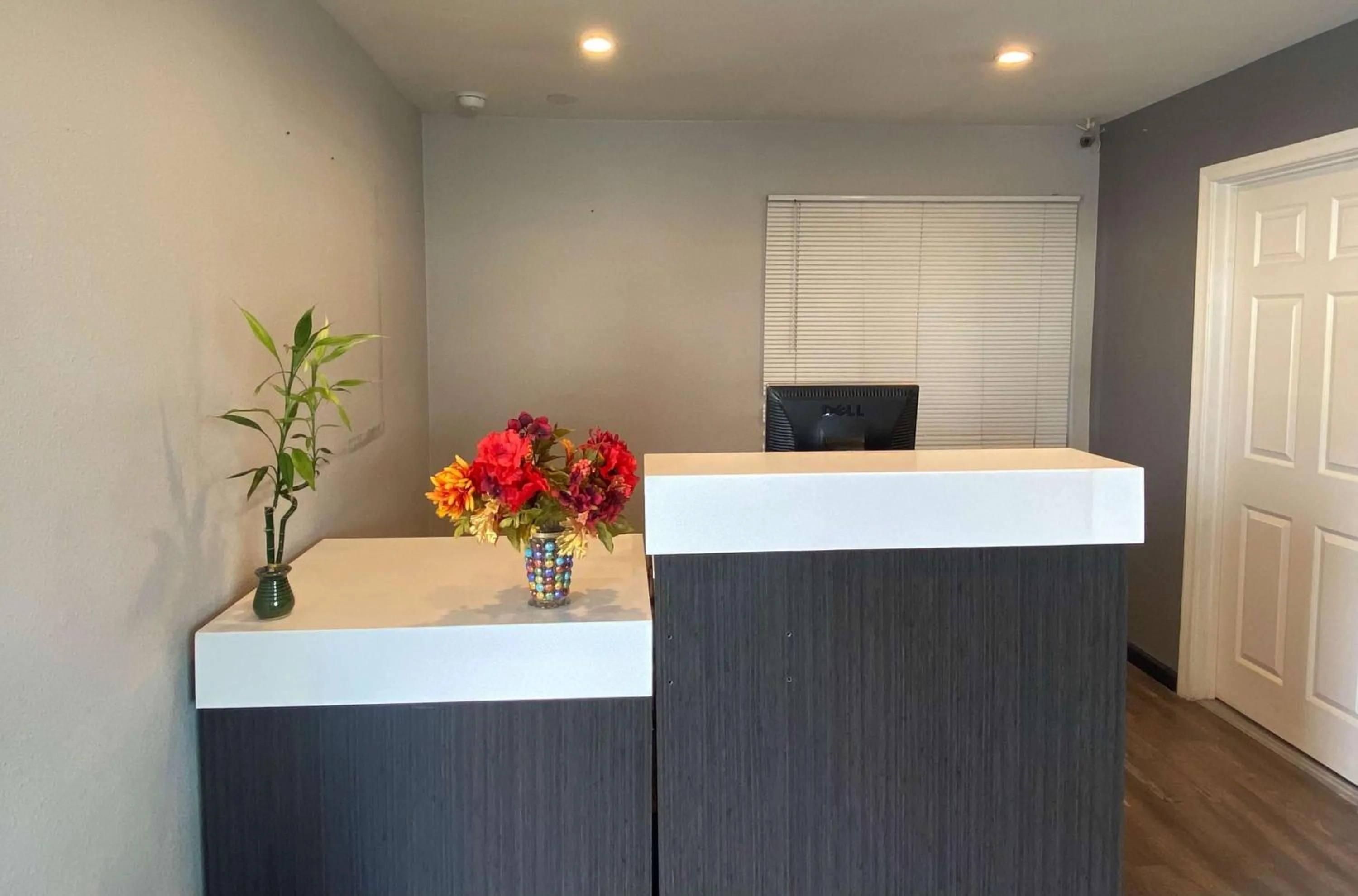 Lobby or reception in Motel 6 Ridgecrest, CA China Lake