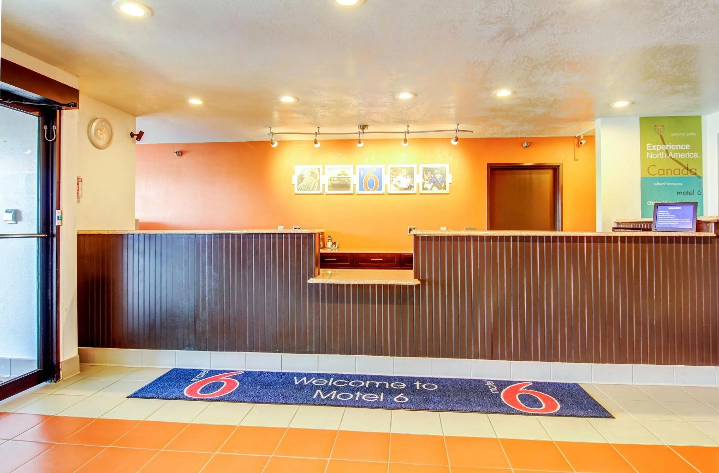 Lobby or reception in Motel 6-Columbia, MO - East