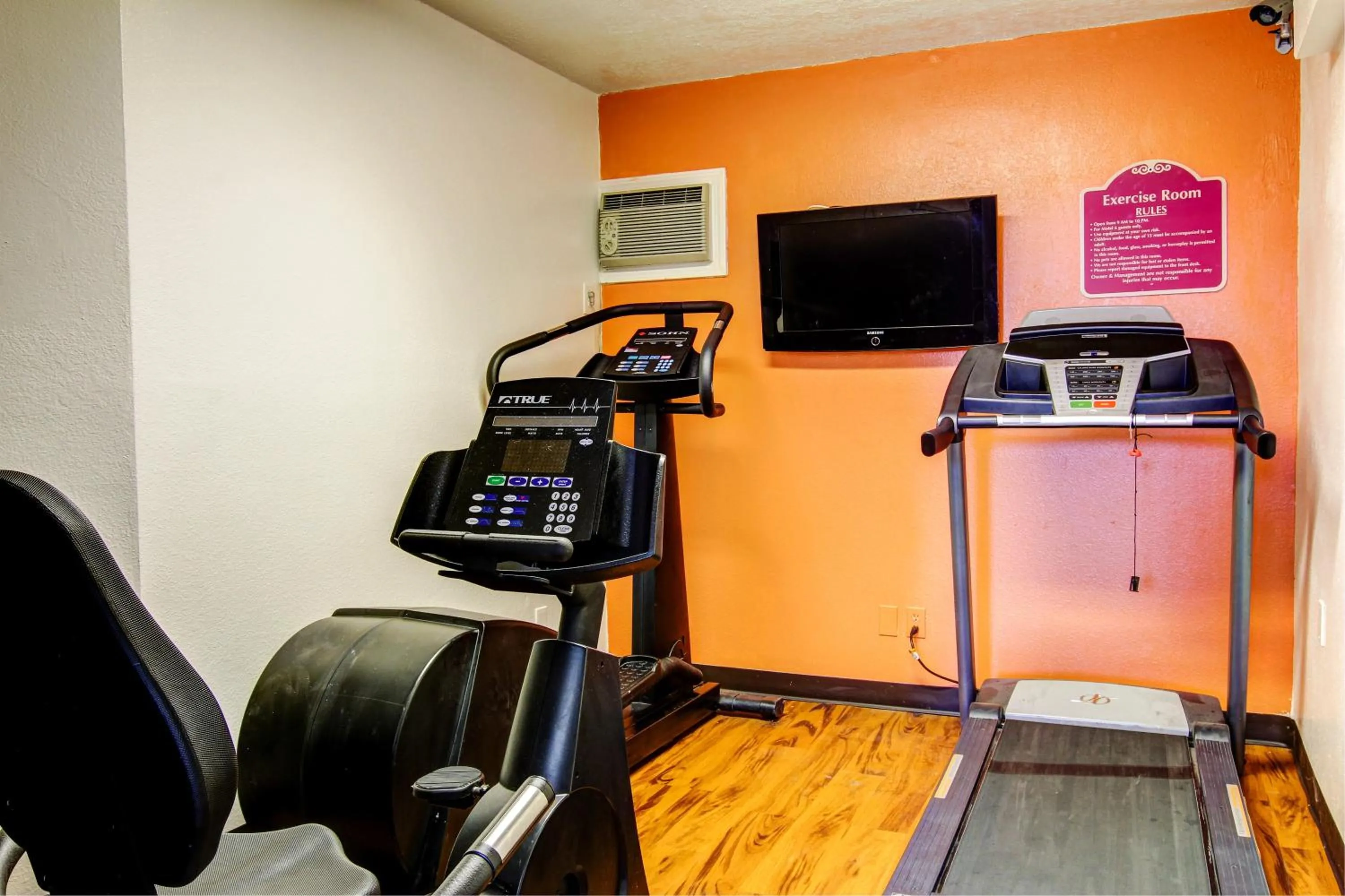 Fitness centre/facilities in Motel 6-Columbia, MO - East