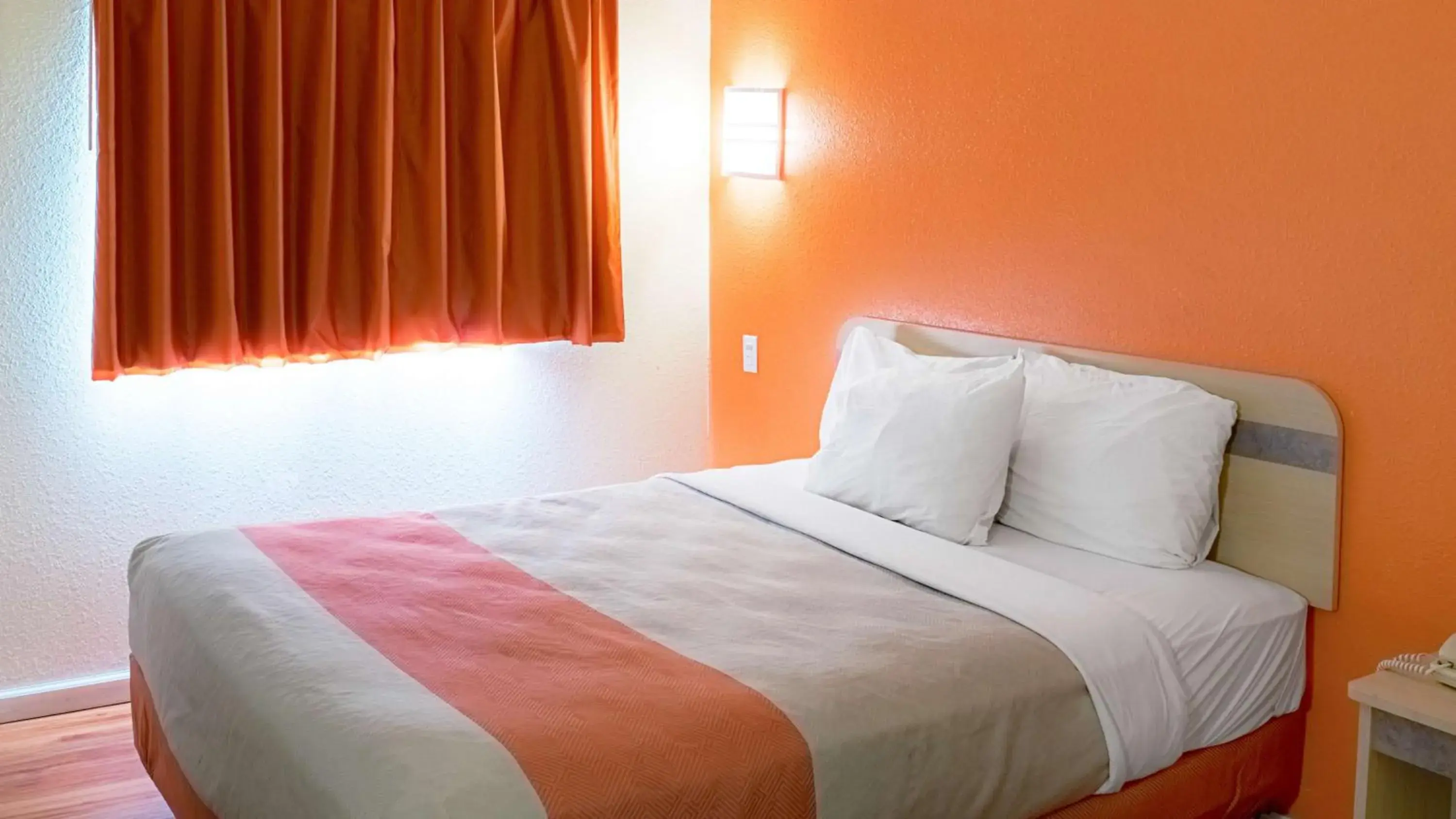 Photo of the whole room, Bed in Motel 6-Seymour, IN - North Photo of the whole room, Bed in Motel 6-Seymour, IN - North