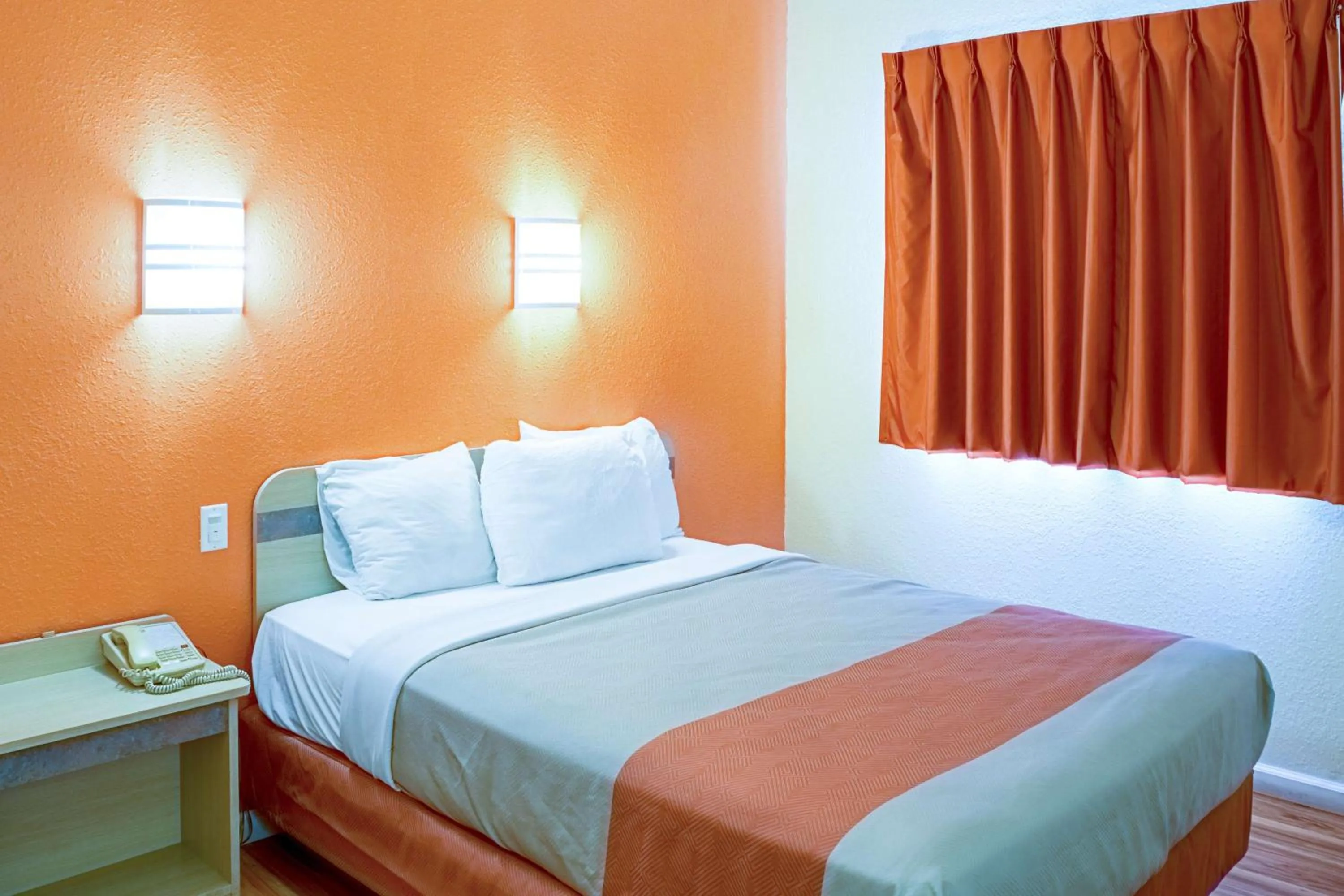 Photo of the whole room, Bed in Motel 6-Seymour, IN - North