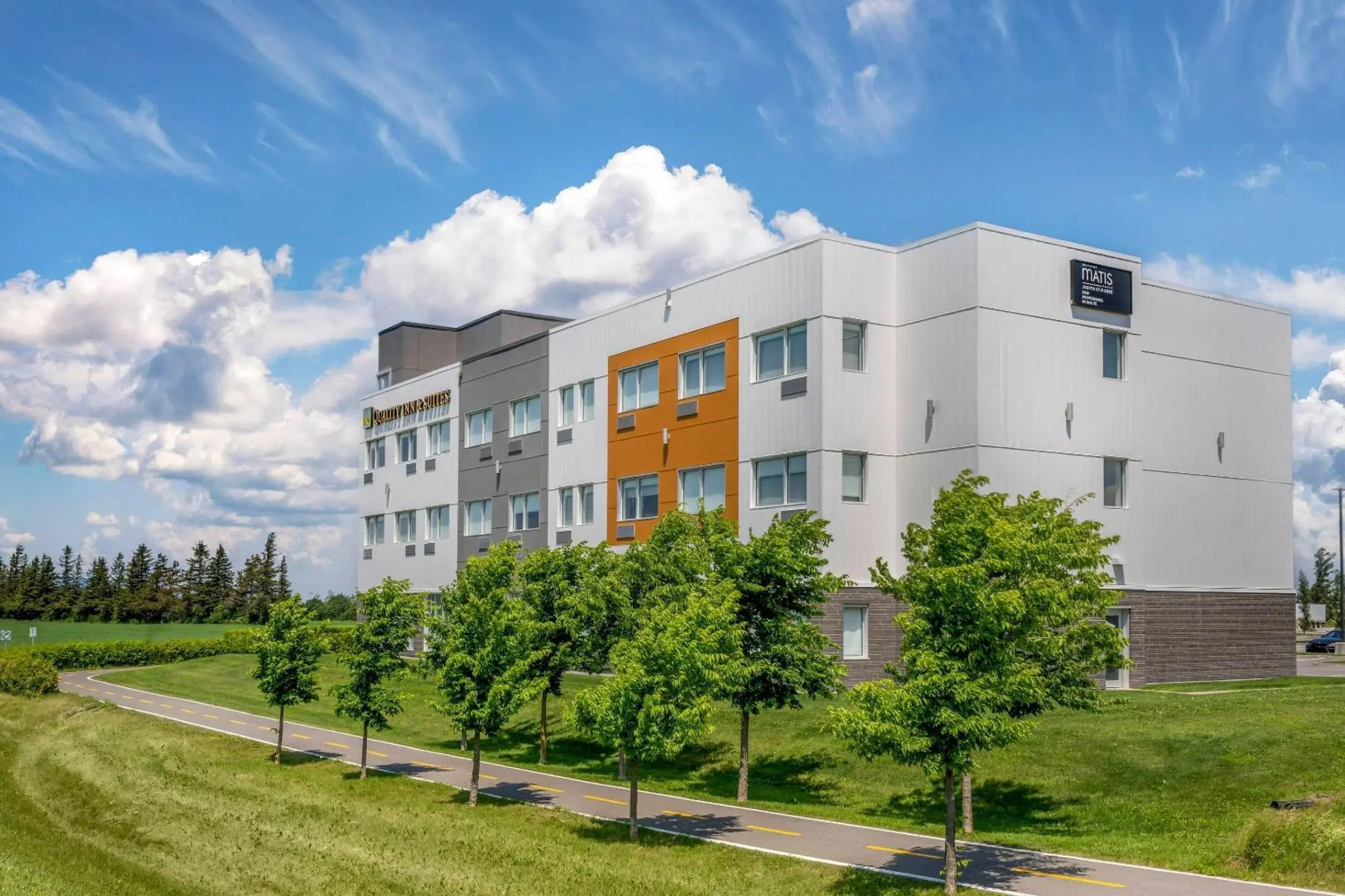 Quality Inn & Suites Quality Inn & Suites