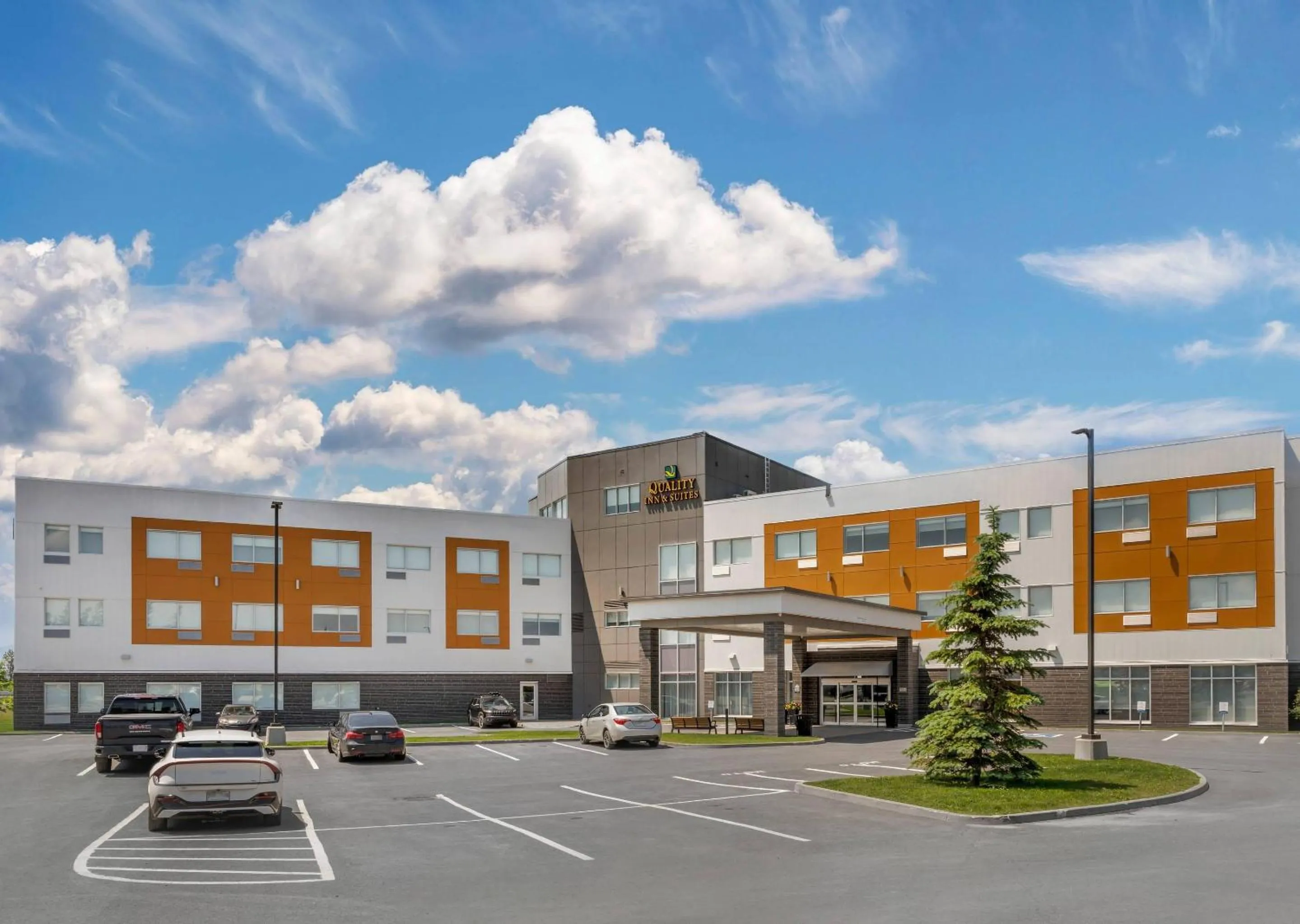 Property building in Quality Inn & Suites