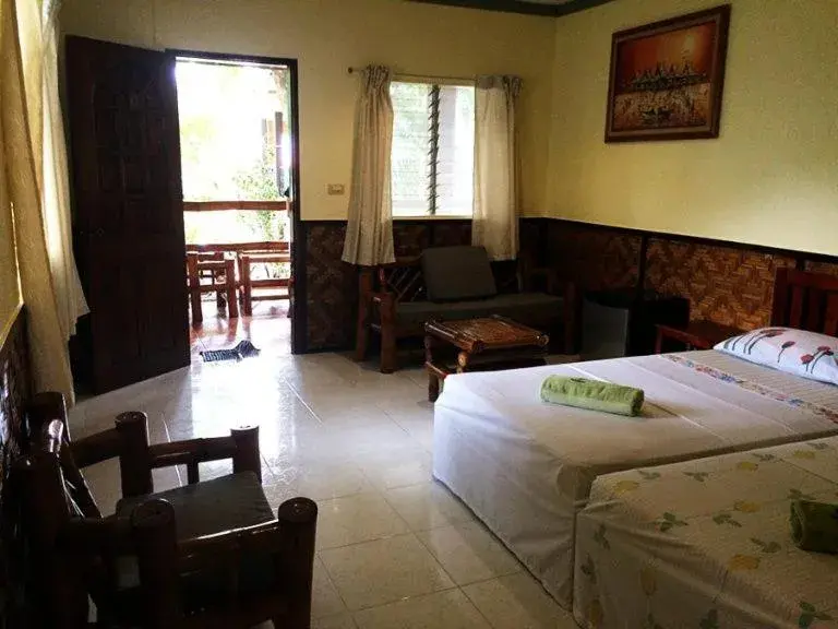 Superior Double or Twin Room with Lake View in Love's Beach & Dive Resort Superior Double or Twin Room with Lake View in Love's Beach & Dive Resort