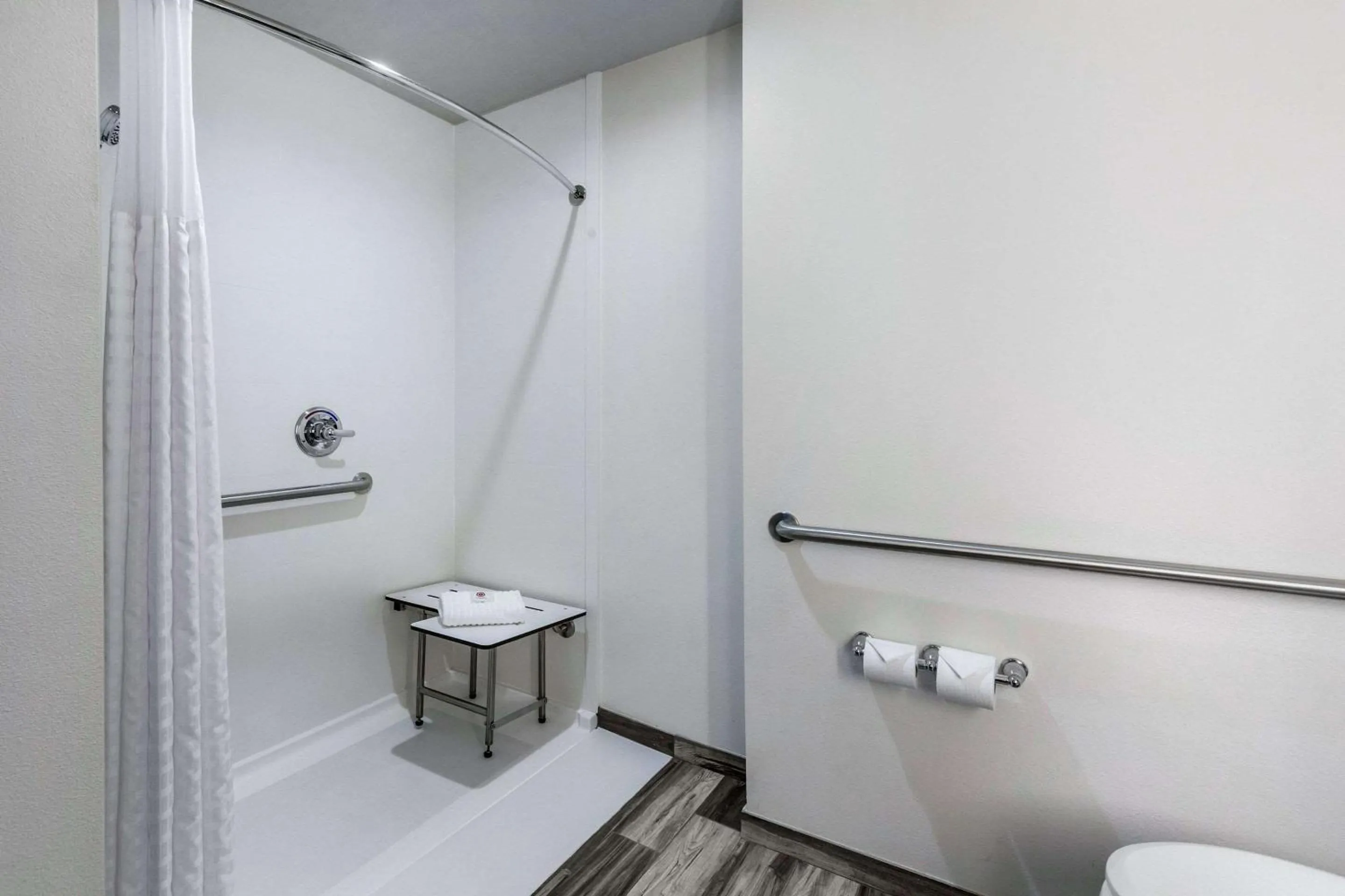 Photo of the whole room in Comfort Inn & Suites Oklahoma City South I-35