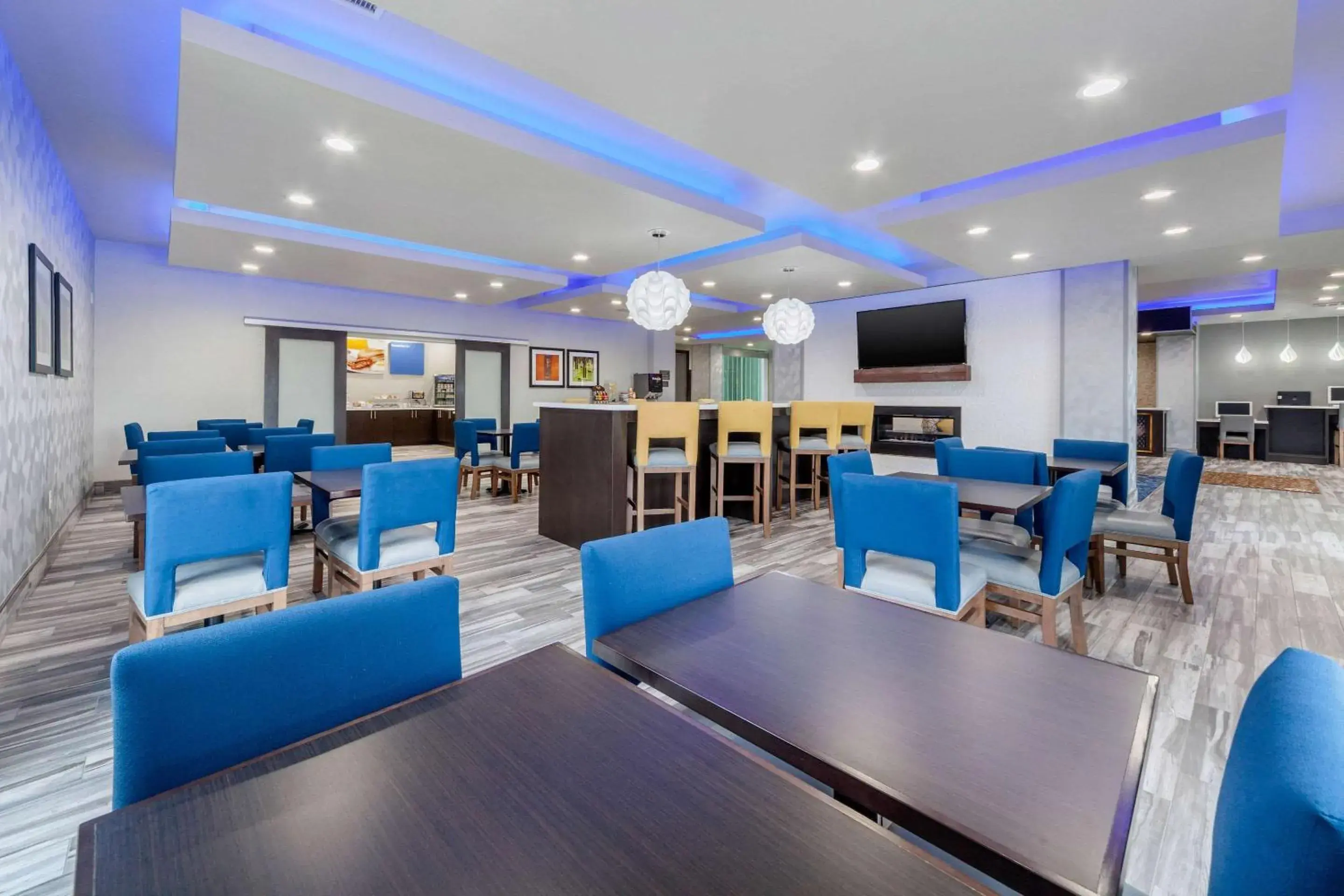 Restaurant/places to eat in Comfort Inn & Suites Oklahoma City South I-35 Restaurant/places to eat in Comfort Inn & Suites Oklahoma City South I-35