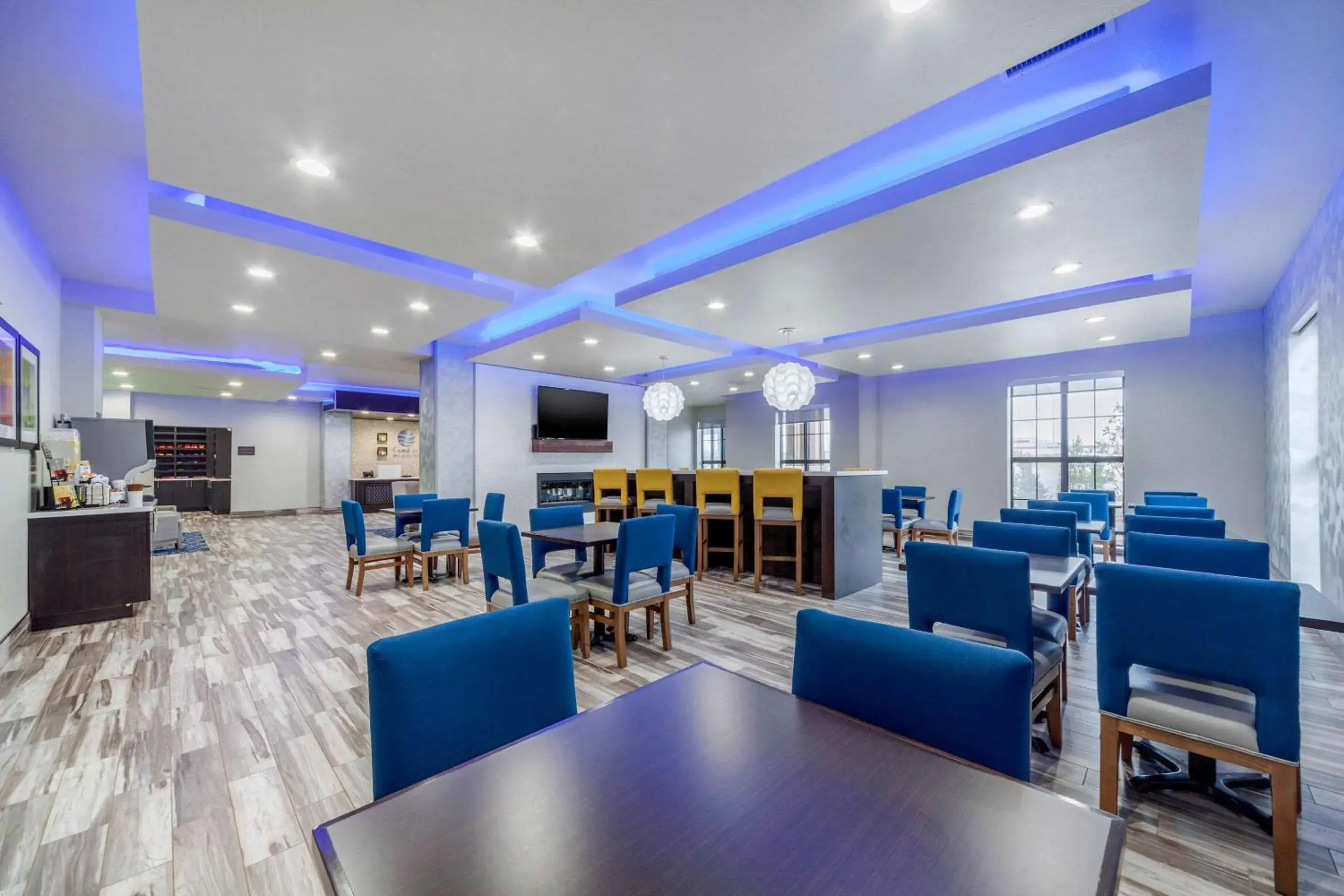 Restaurant/places to eat in Comfort Inn & Suites Oklahoma City South I-35 Restaurant/places to eat in Comfort Inn & Suites Oklahoma City South I-35