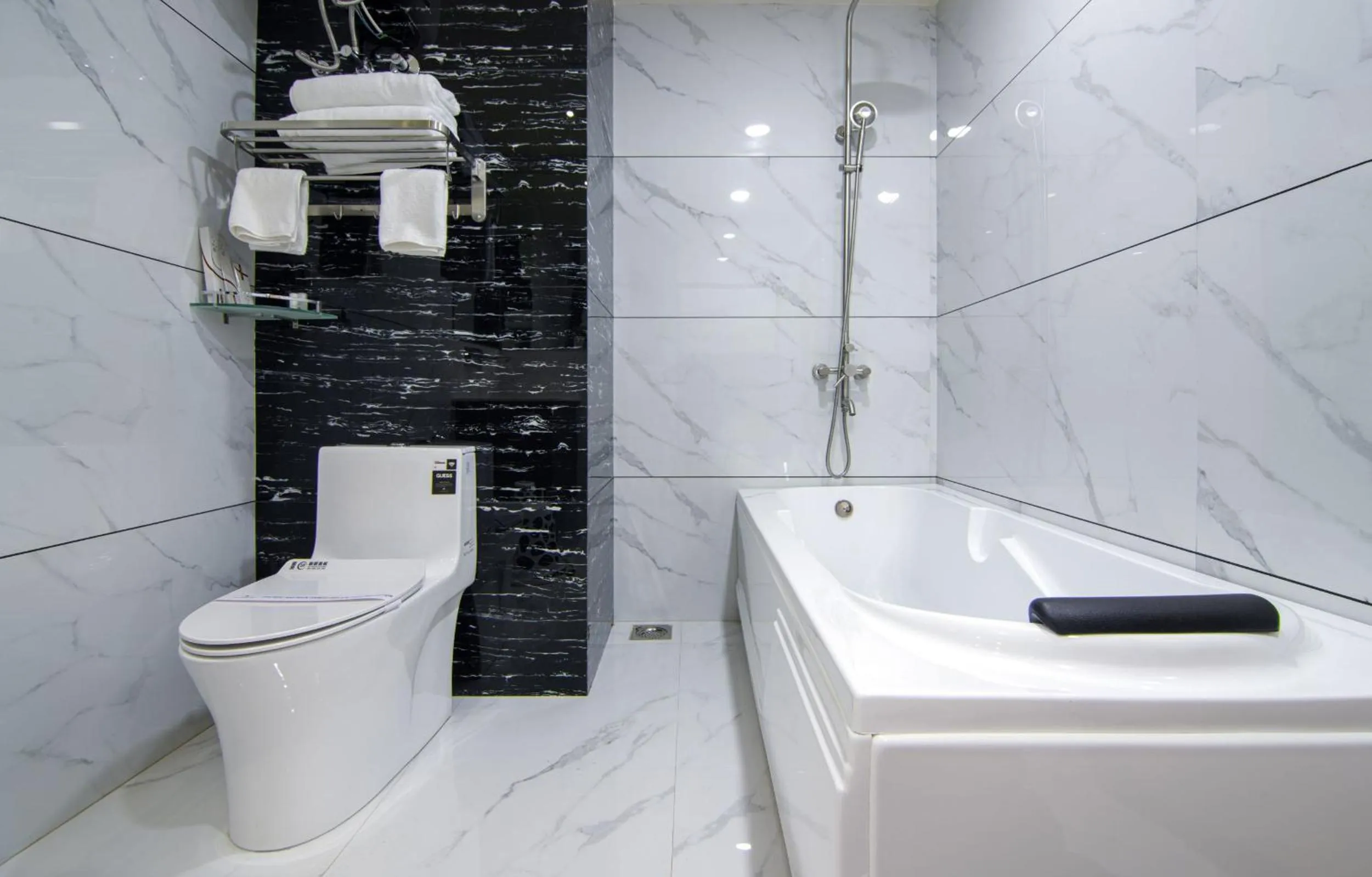 Toilet in Hotel Sleep Inn