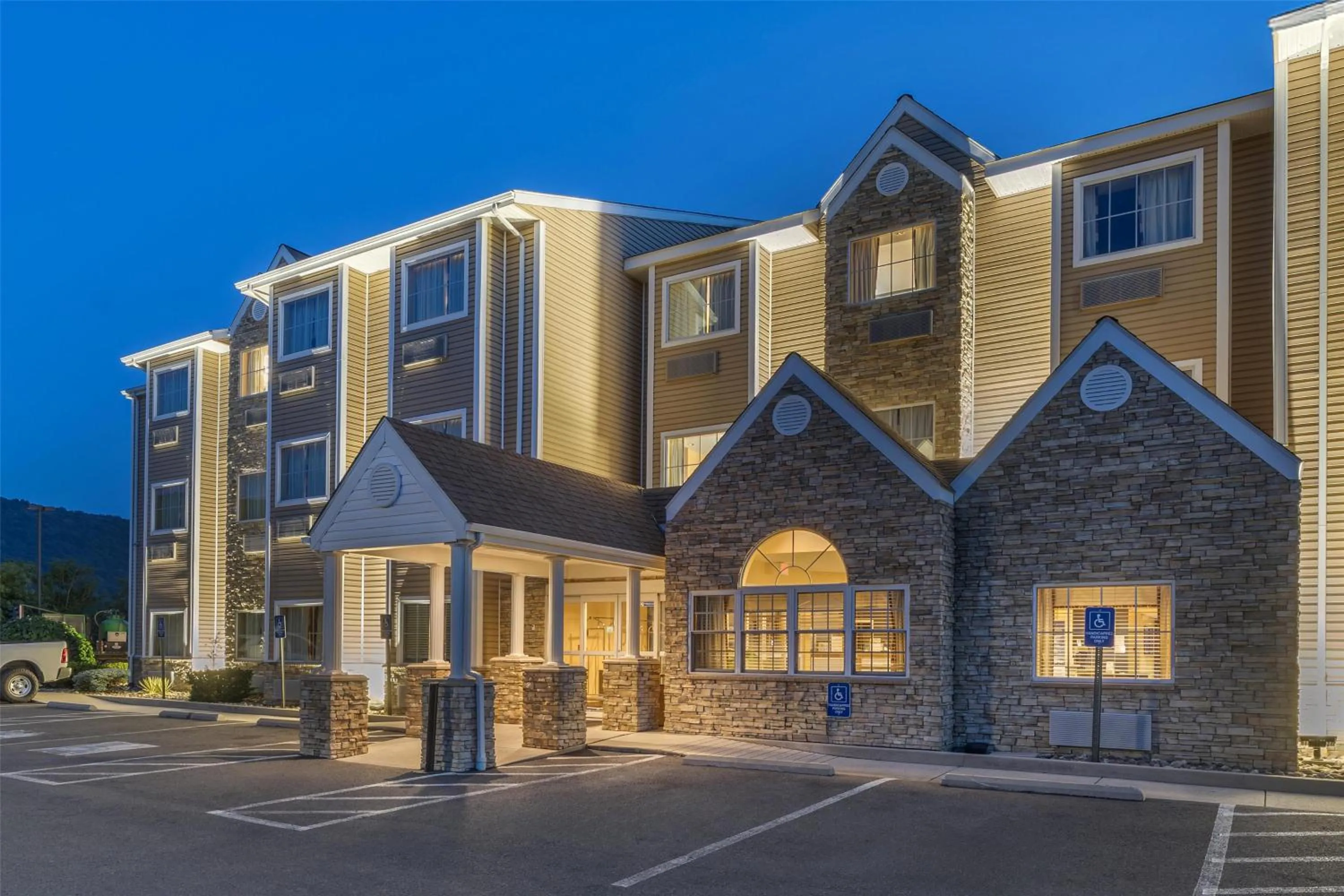 Property building in SureStay Plus Hotel by Best Western Keyser
