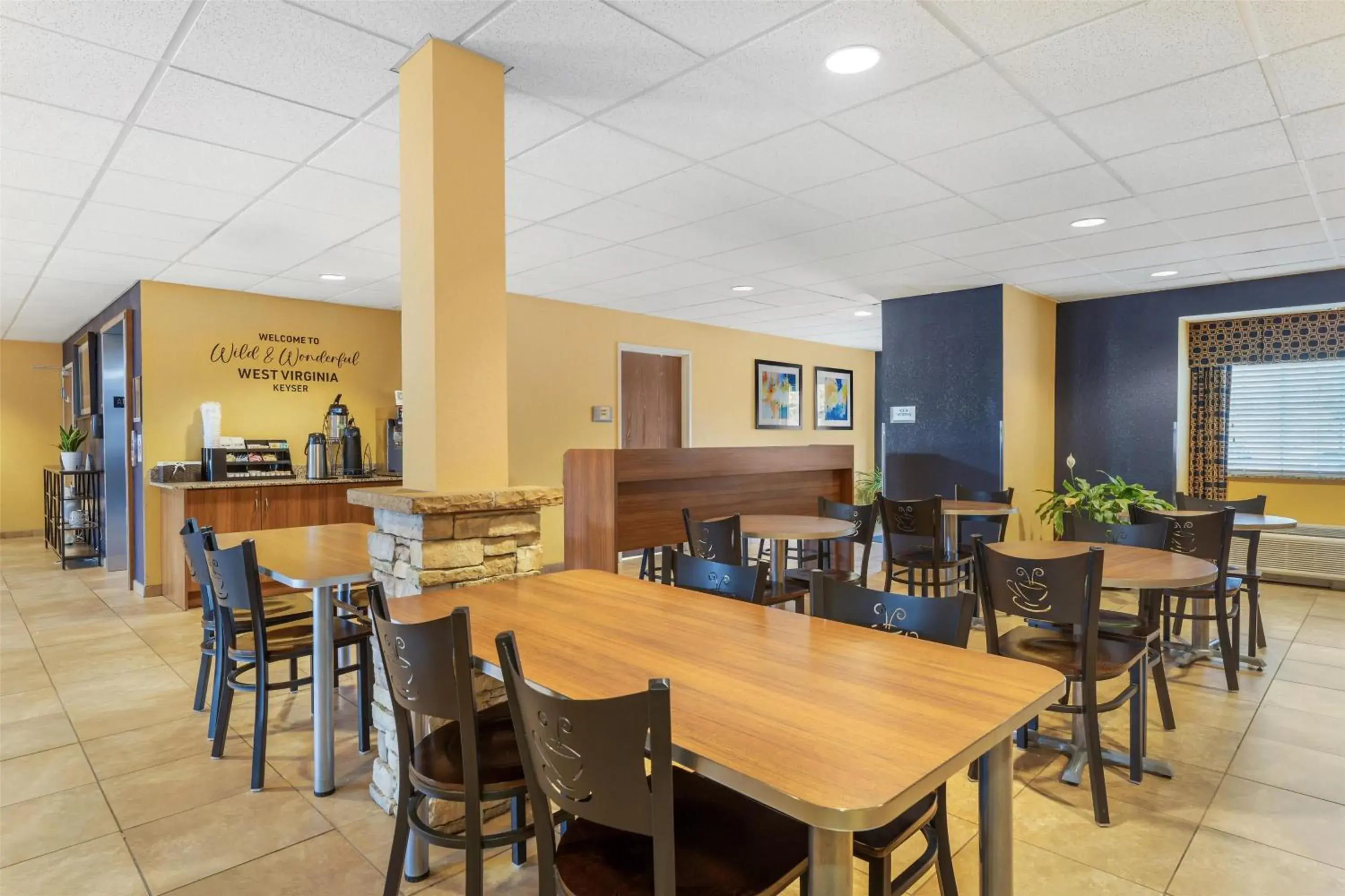 Restaurant/places to eat in SureStay Plus Hotel by Best Western Keyser Restaurant/places to eat in SureStay Plus Hotel by Best Western Keyser