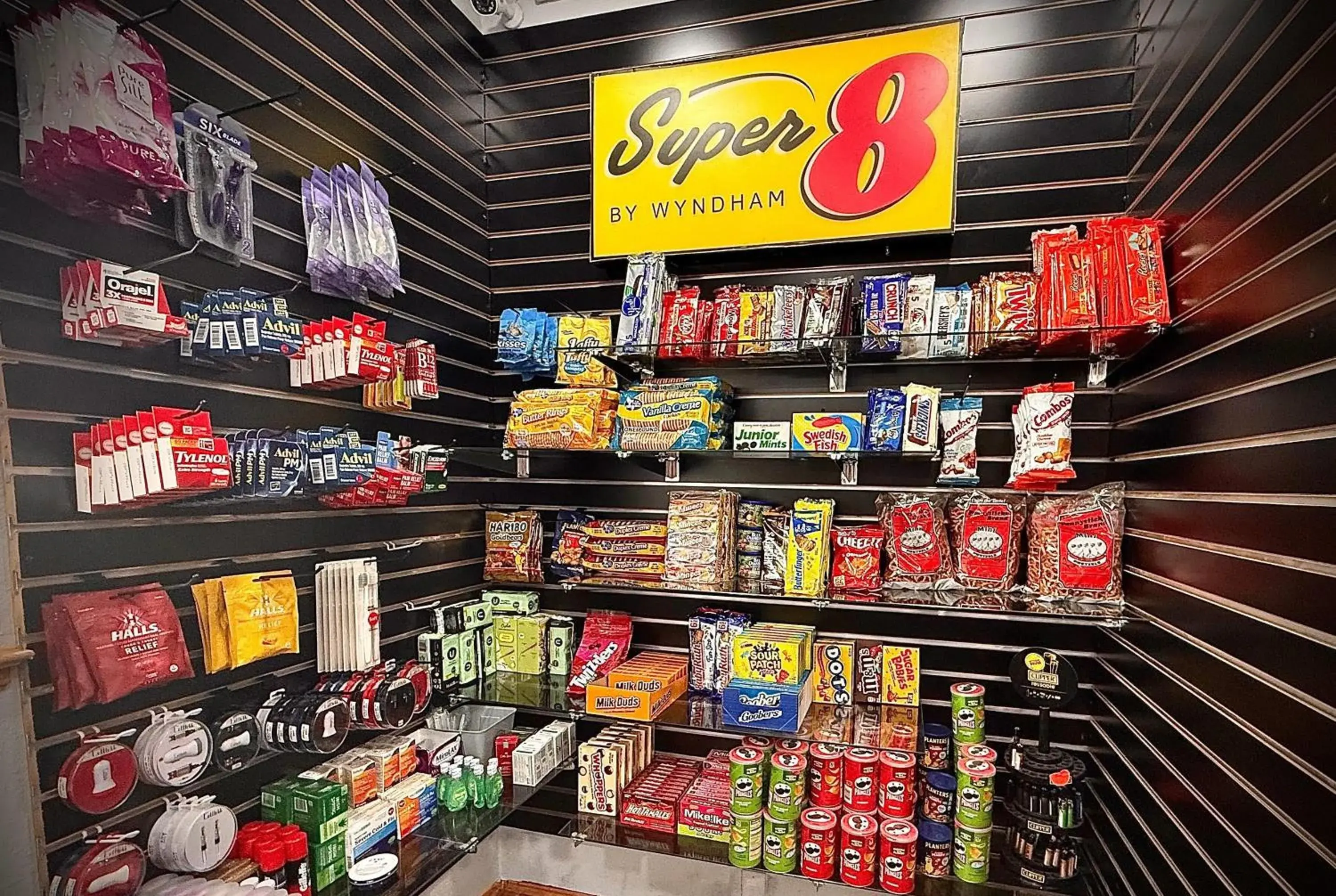 Food and drinks in Super 8 by Wyndham Uniontown PA Food and drinks in Super 8 by Wyndham Uniontown PA