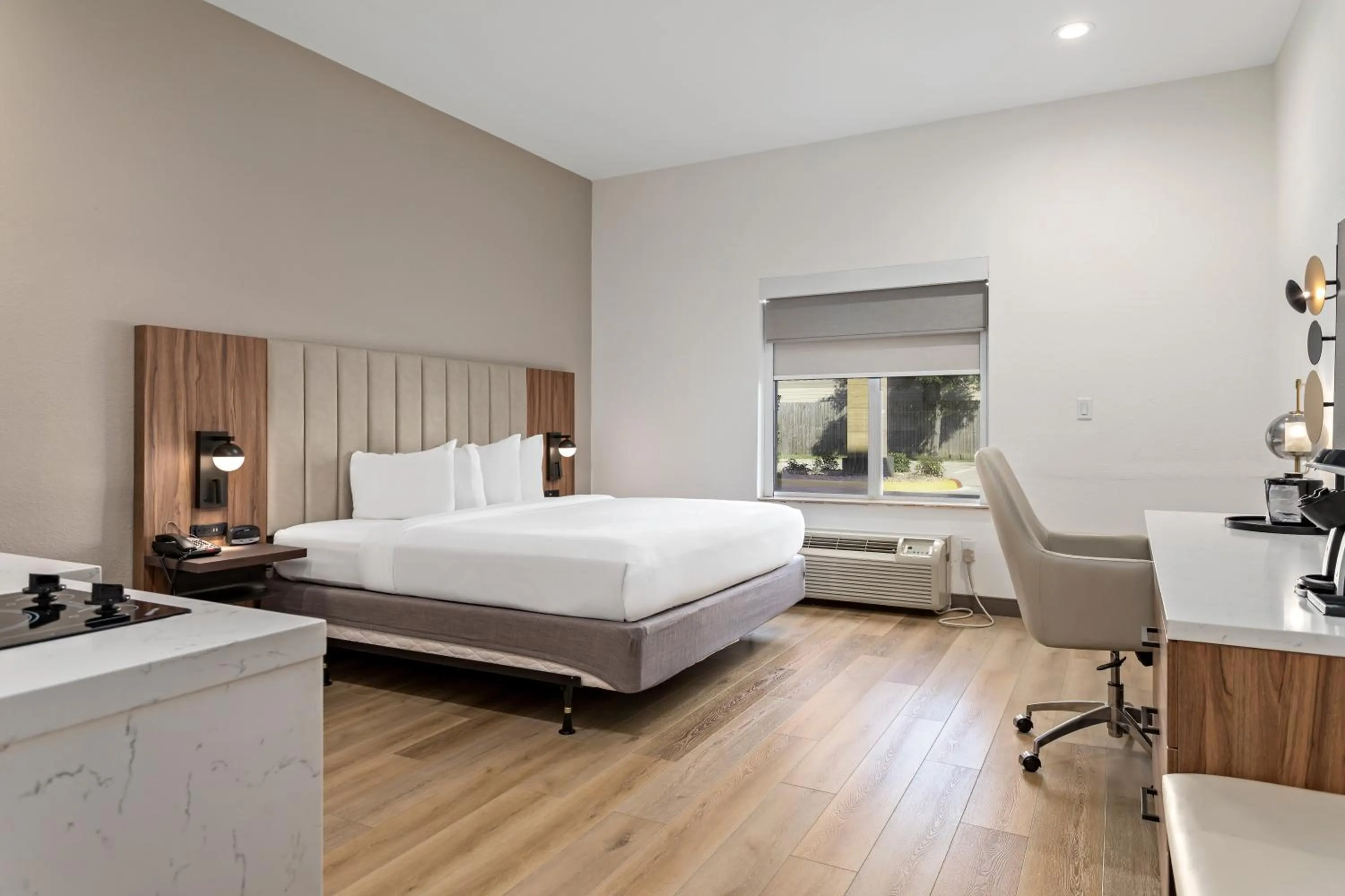Bed in Hawthorn Extended Stay by Wyndham Port Arthur