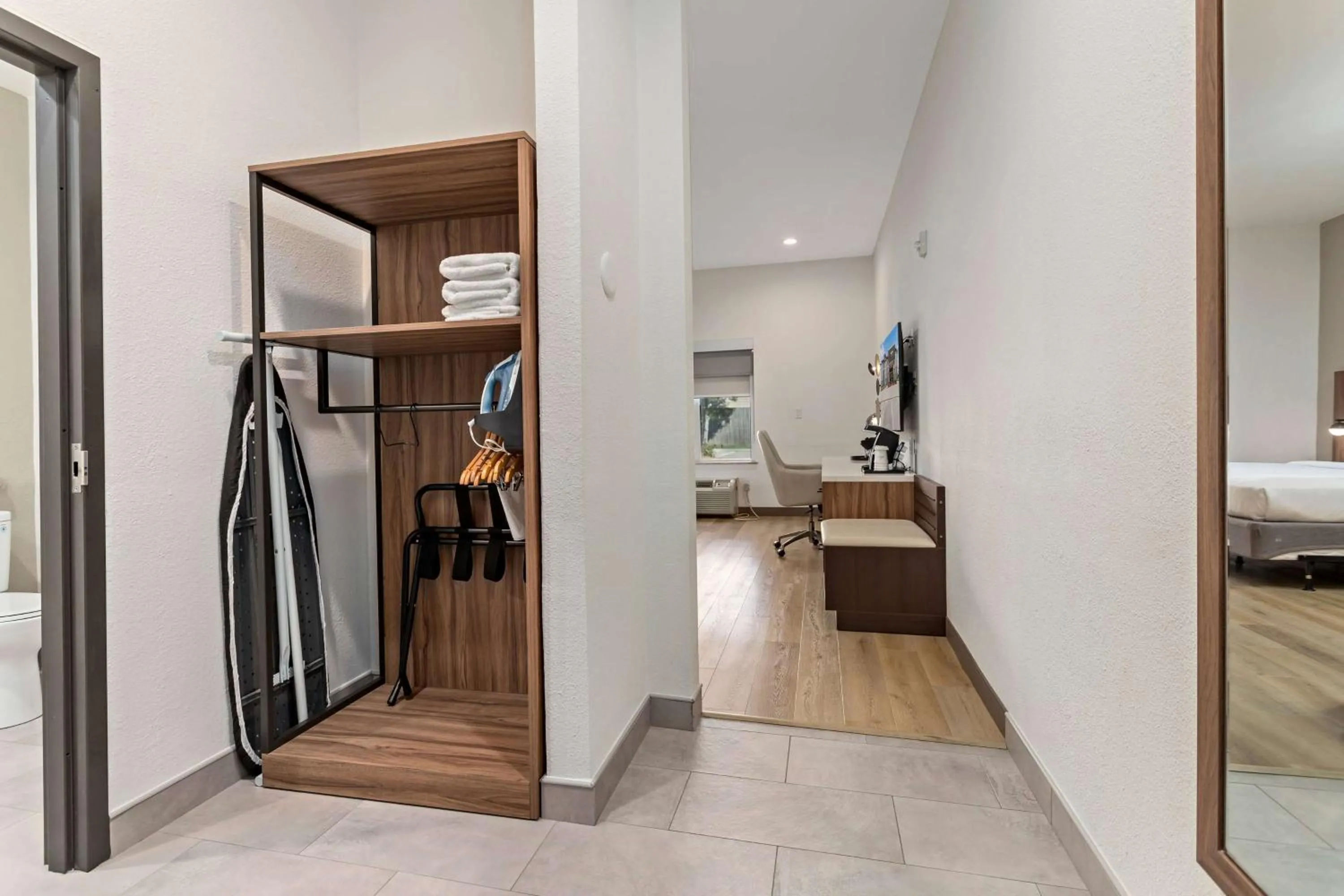 Photo of the whole room, Bed in Hawthorn Extended Stay by Wyndham Port Arthur