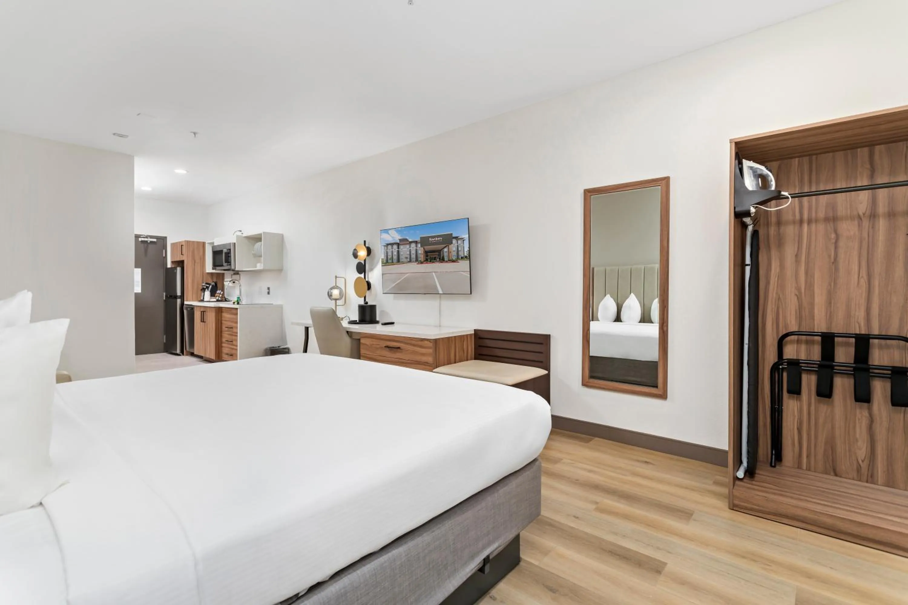 Bed in Hawthorn Extended Stay by Wyndham Port Arthur