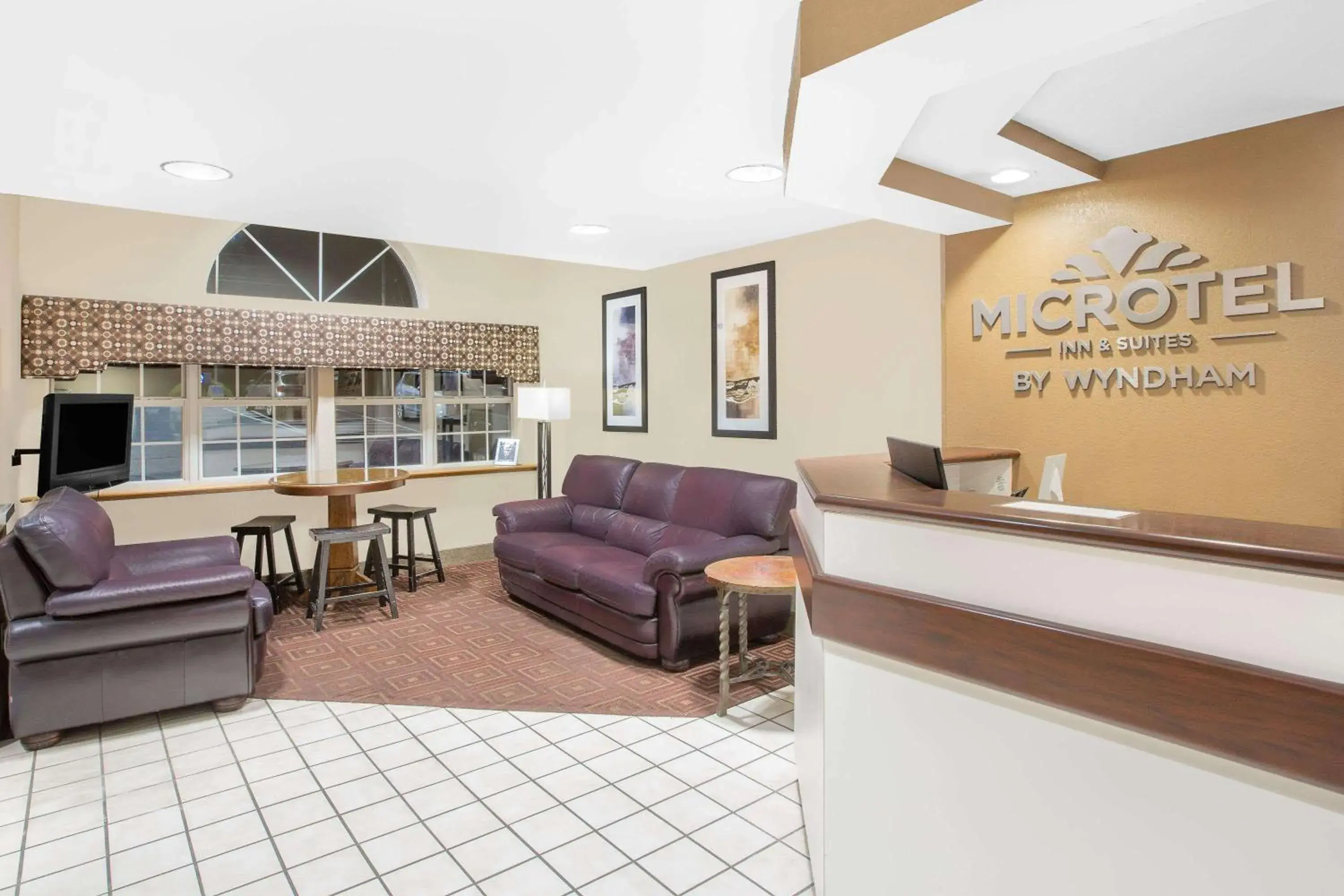 Lobby or reception in Microtel Inn & Suites by Wyndham Franklin Lobby or reception in Microtel Inn & Suites by Wyndham Franklin