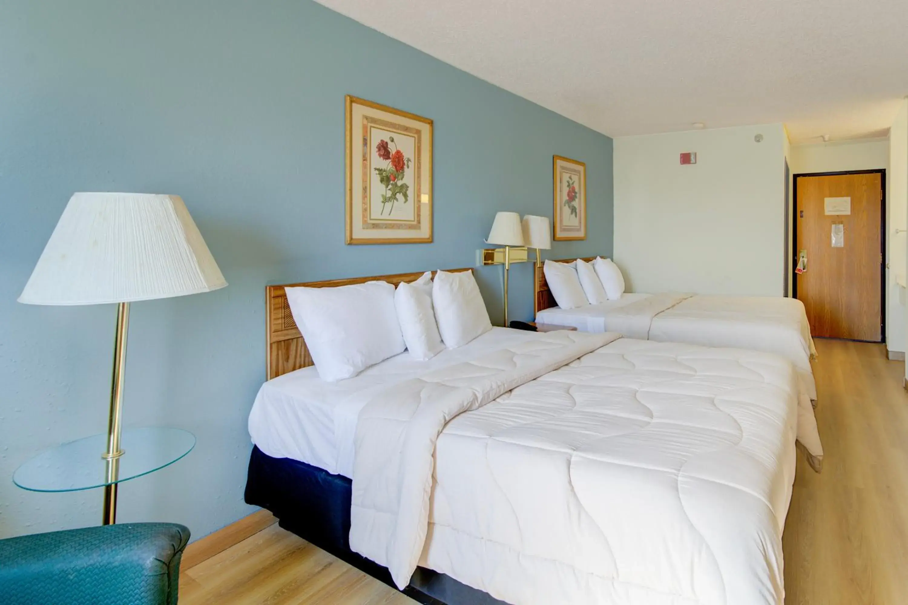 Bedroom, Bed in Capital O Amerihost Inn and Suites Mexico Hwy 54 MO Bedroom, Bed in Capital O Amerihost Inn and Suites Mexico Hwy 54 MO