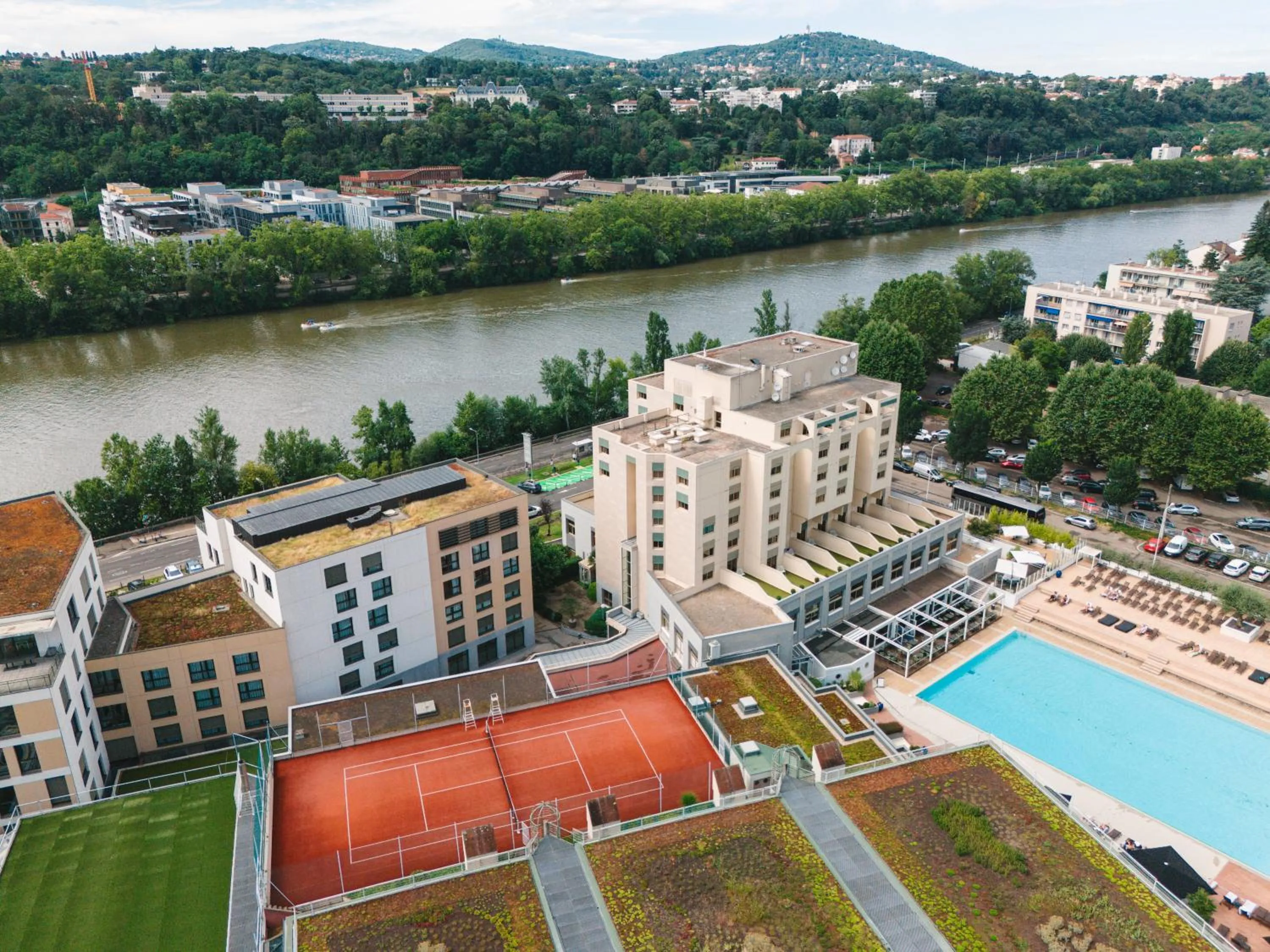Bird's eye view in Hôtel Lyon Métropole & Spa