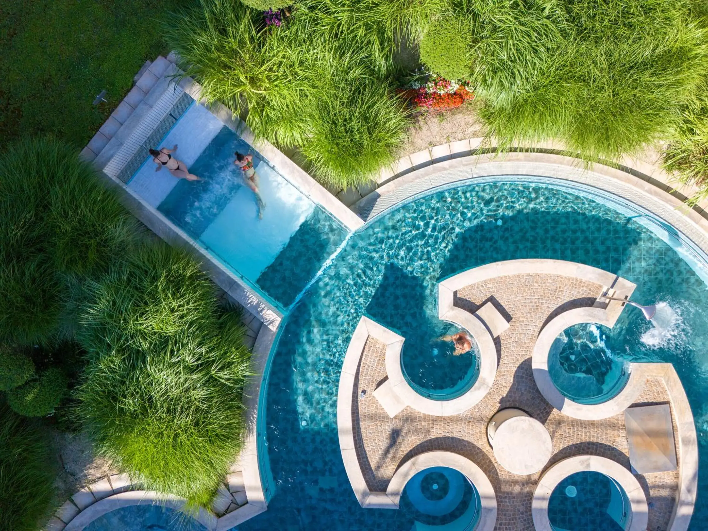 Spa and wellness centre/facilities in Hôtel Lyon Métropole & Spa Spa and wellness centre/facilities in Hôtel Lyon Métropole & Spa