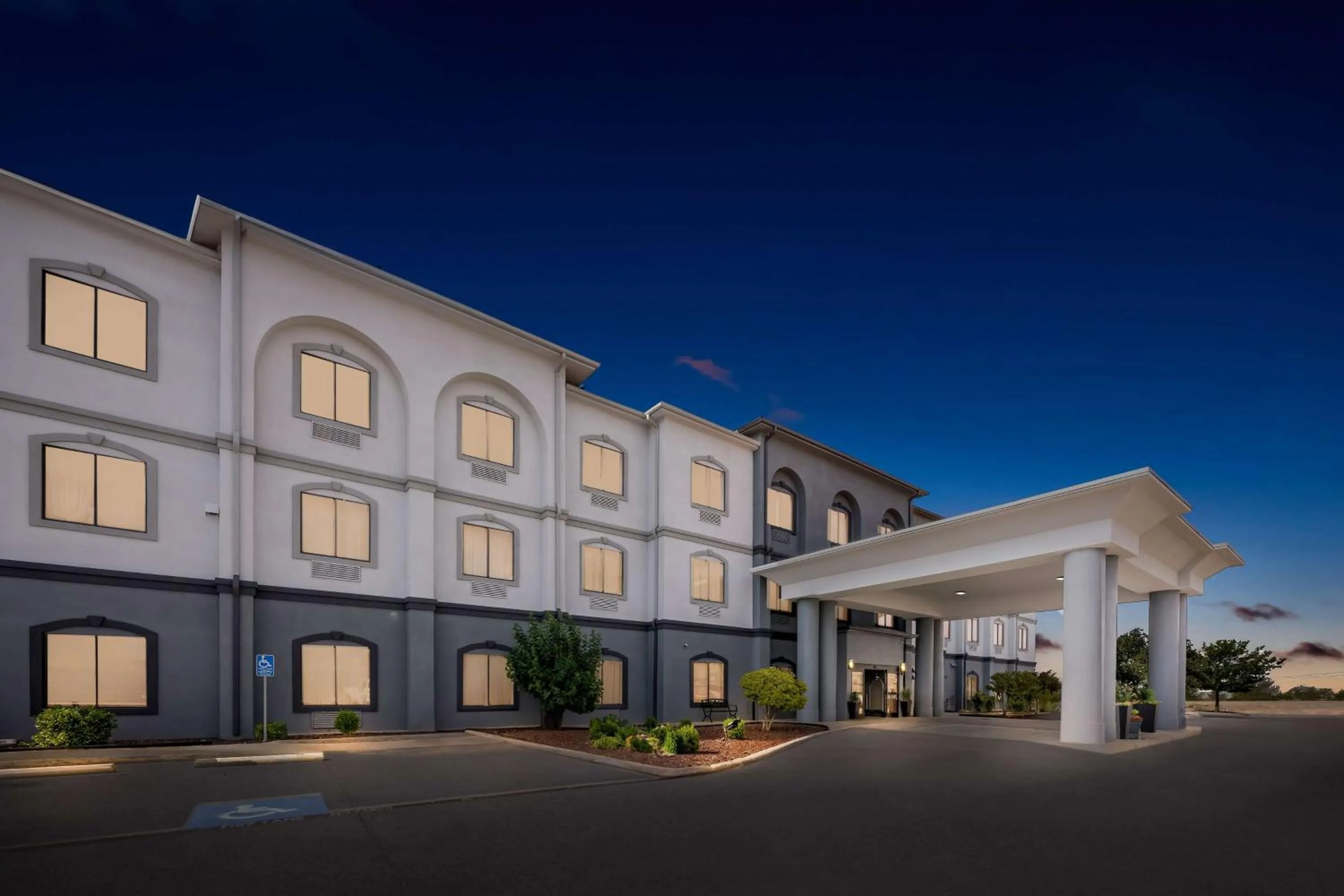 Property building in Best Western Palace Inn & Suites