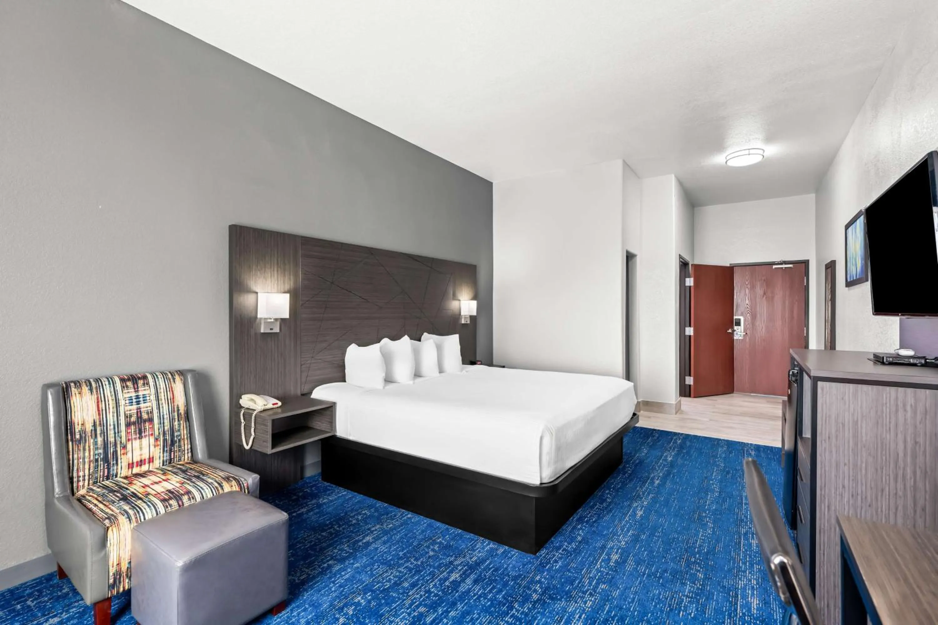 Bedroom, Bed in Best Western Palace Inn & Suites