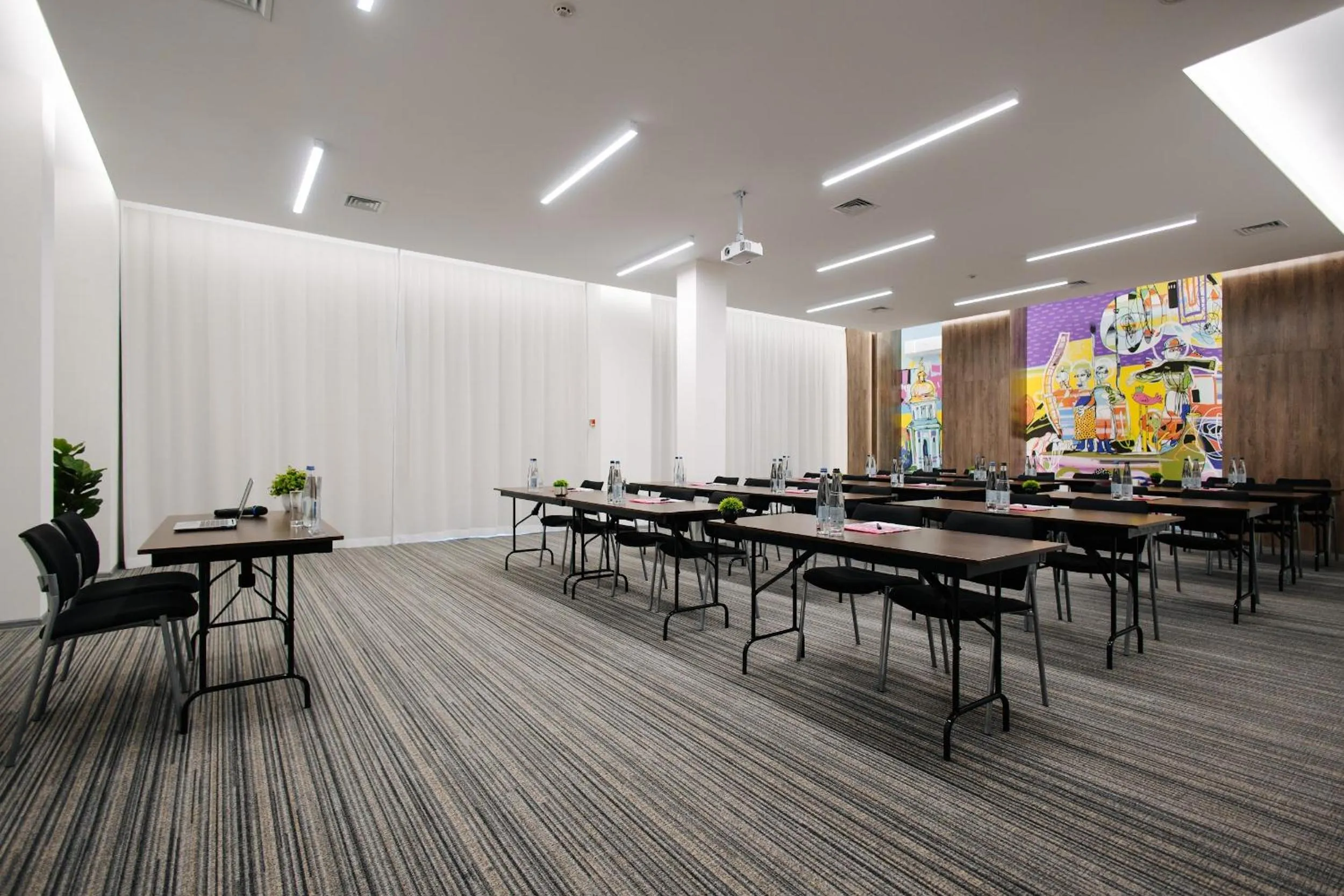 Meeting/conference room in Amarant Urban Hotel by CHM