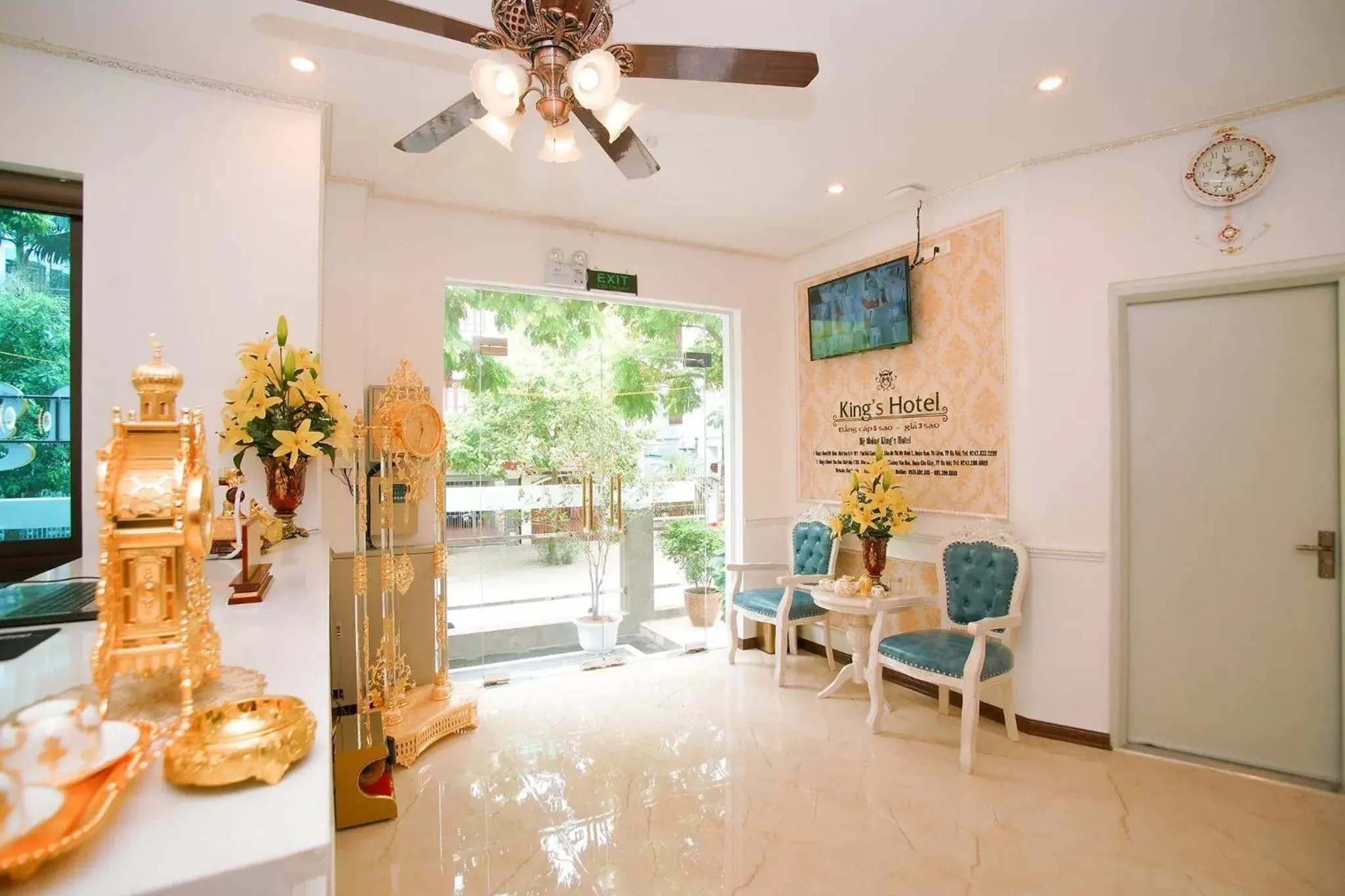 Lobby or reception in King's Hotel Yên Hòa Lobby or reception in King's Hotel Yên Hòa