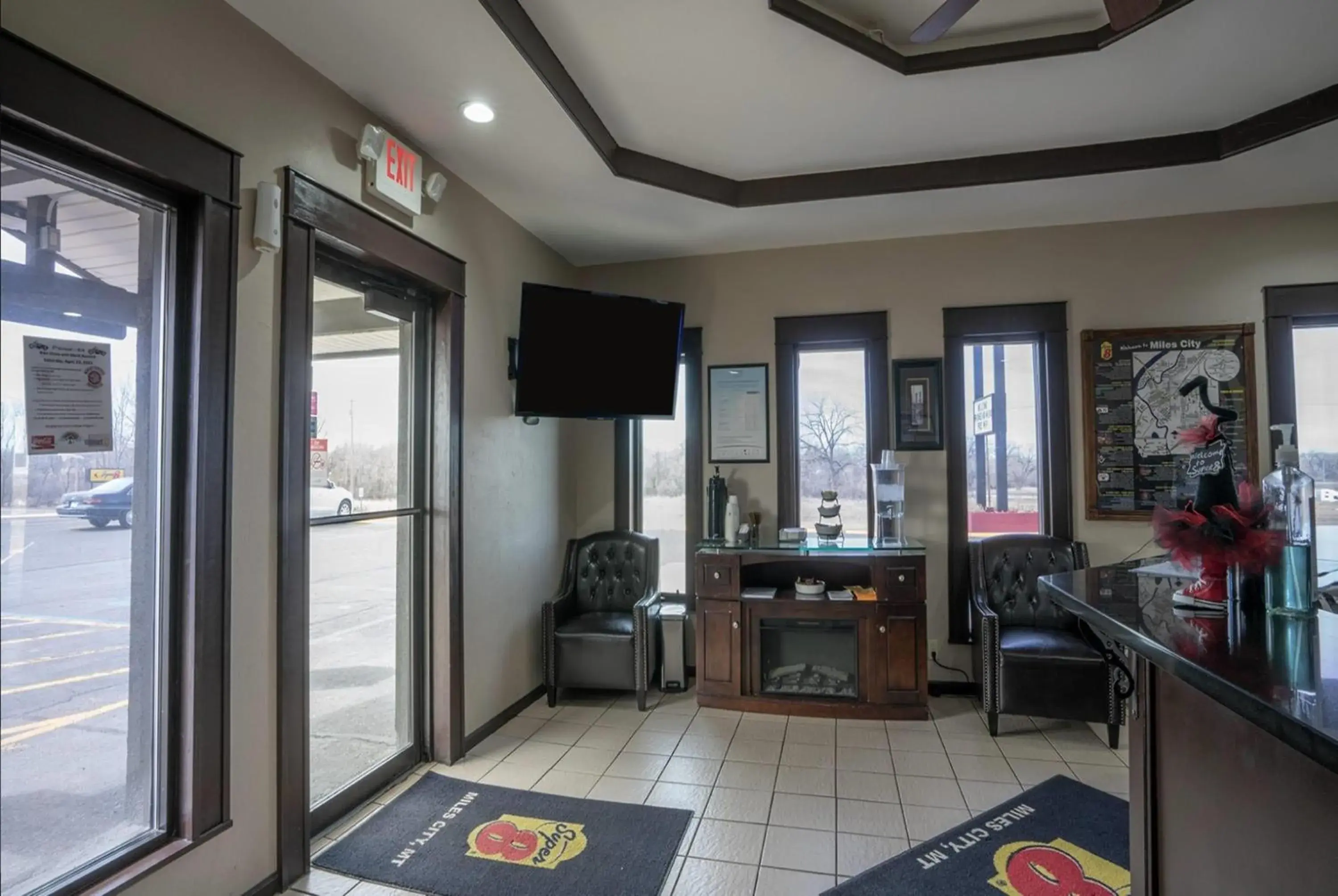 Lobby or reception in Super 8 by Wyndham Miles City Lobby or reception in Super 8 by Wyndham Miles City