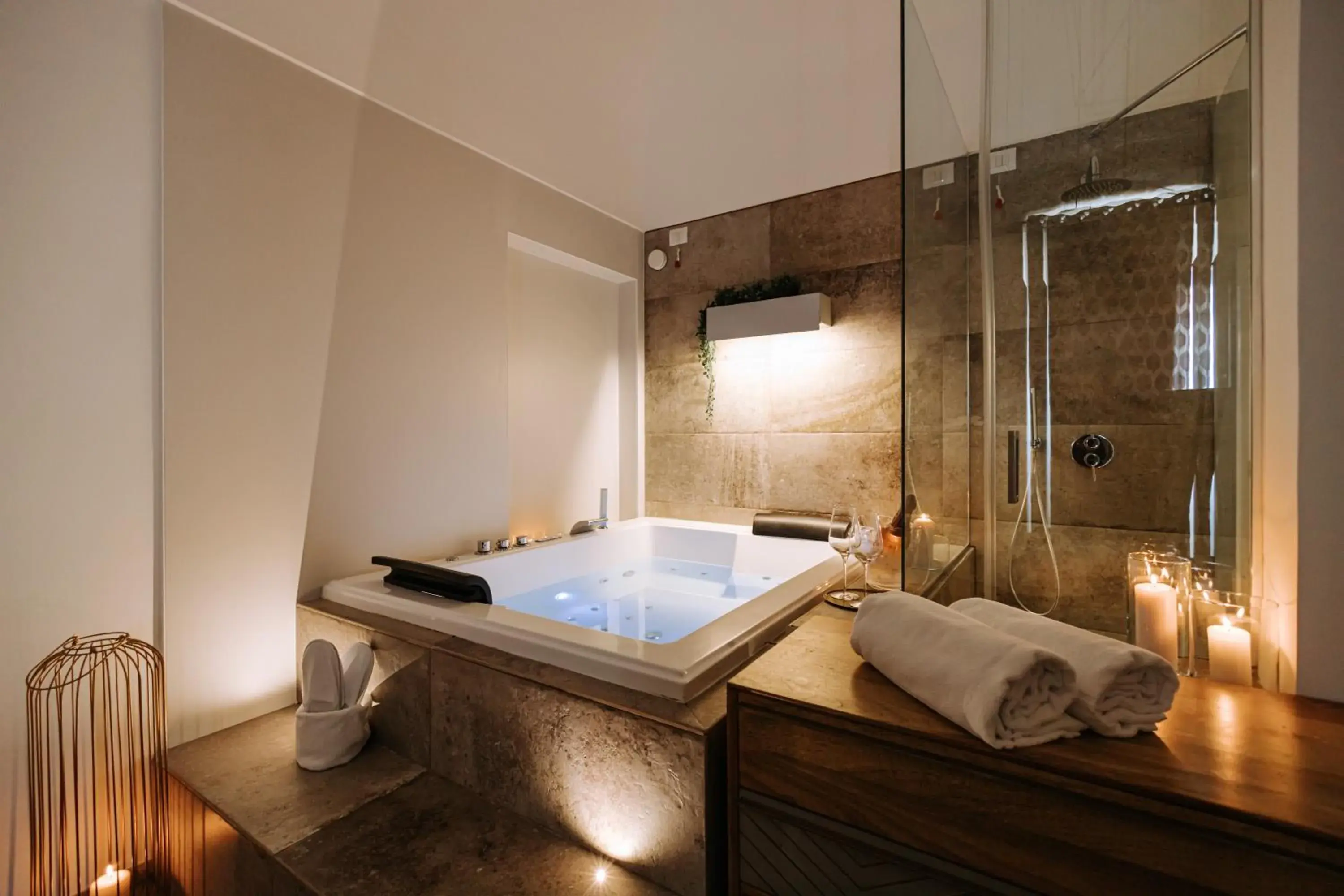 King Suite with Spa Bath in Suite1212 Boutique Hotel - Suite & Spa King Suite with Spa Bath in Suite1212 Boutique Hotel - Suite & Spa
