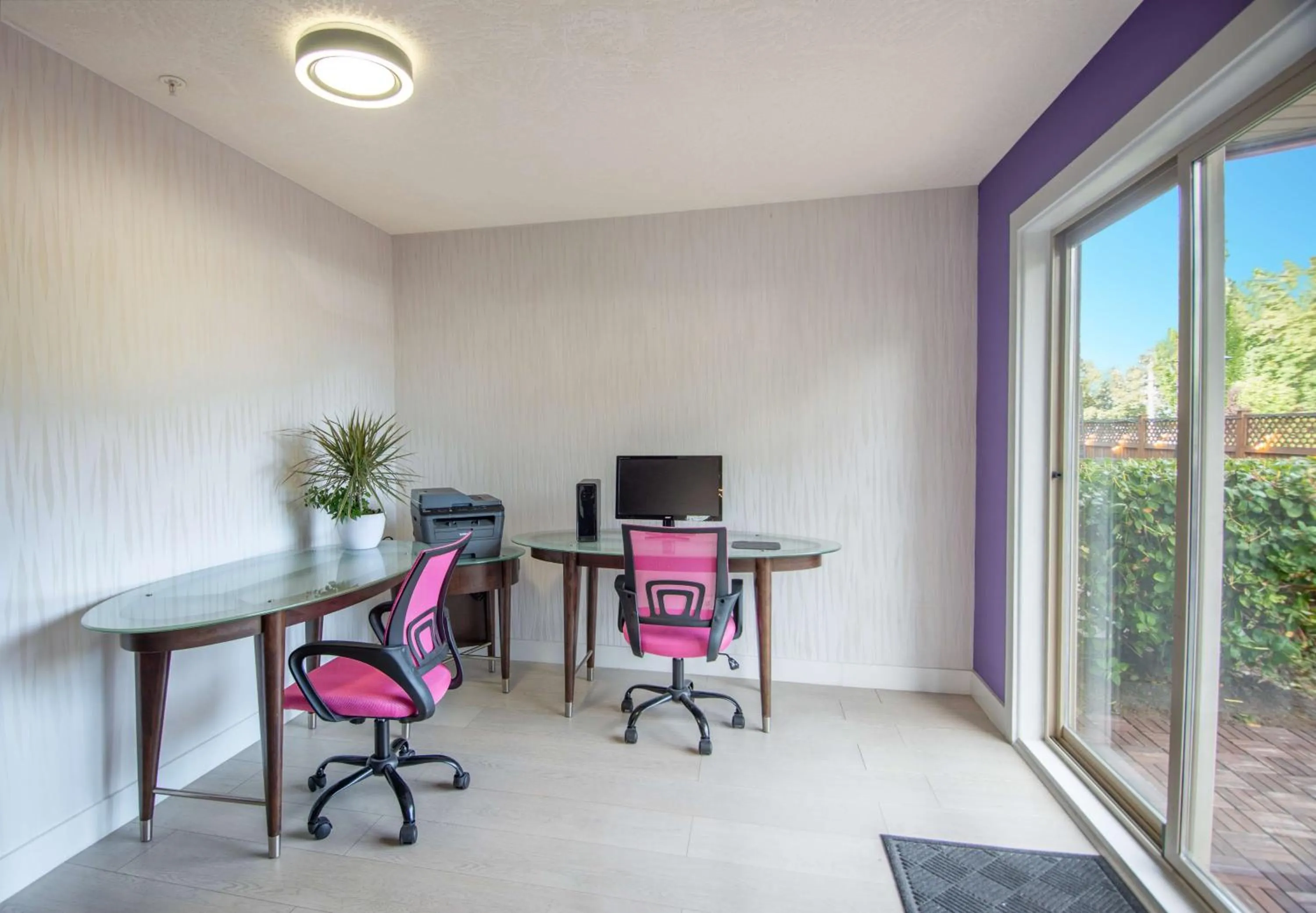 Business facilities in Coast Parksville Hotel