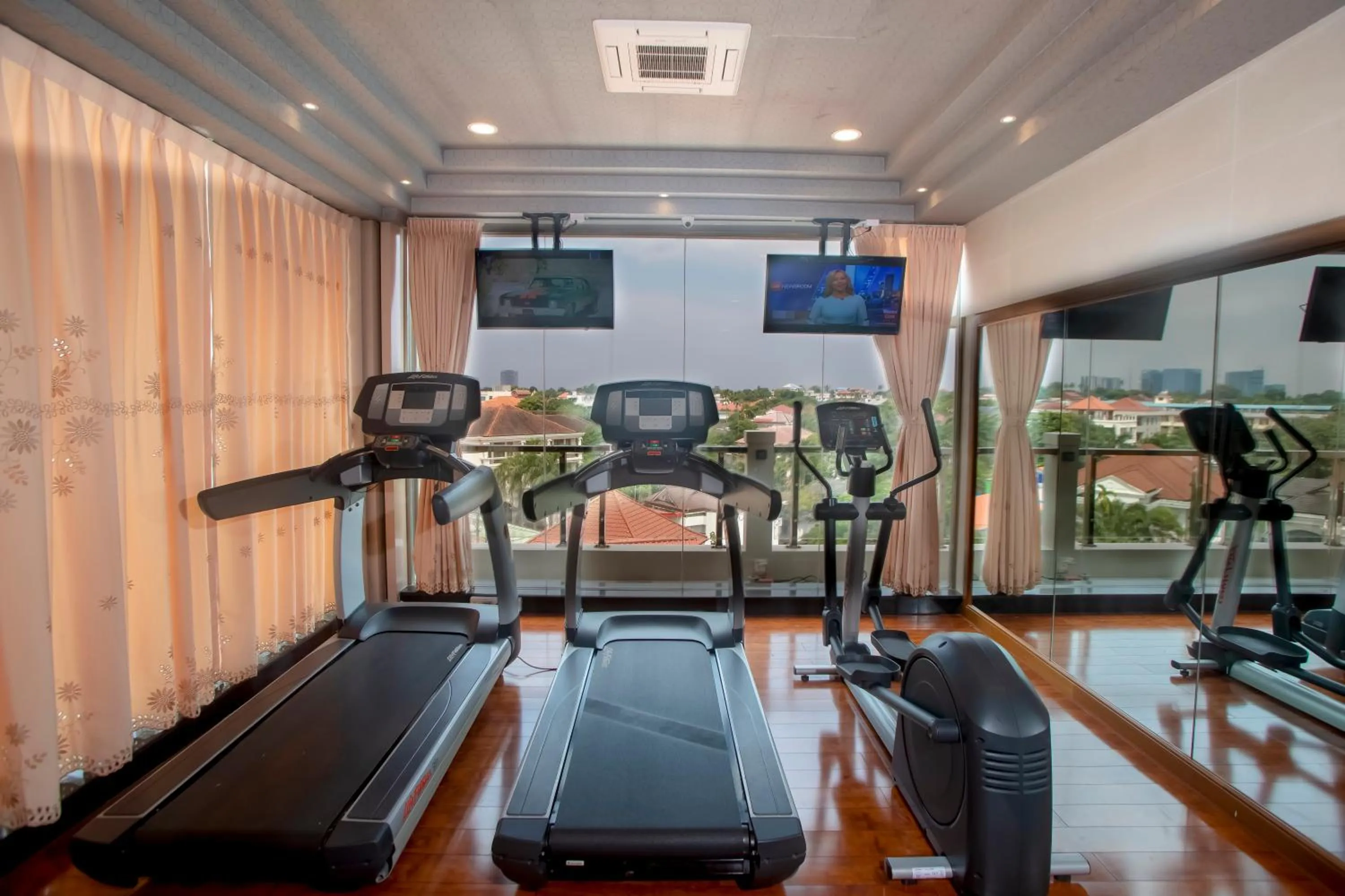 Fitness centre/facilities in Prestige Residences at Golden Valley by Grand United Hospitality