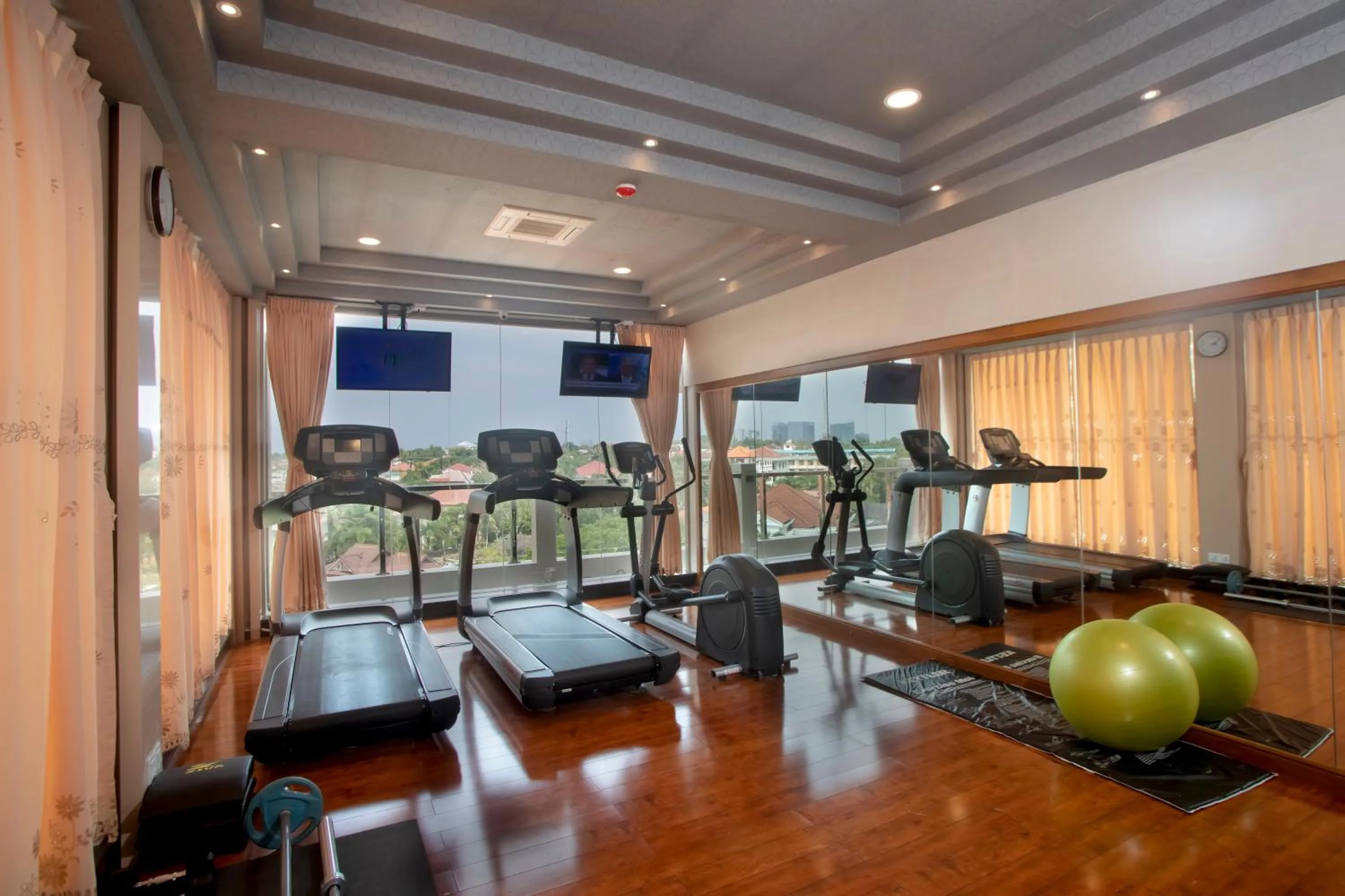 Fitness centre/facilities in Prestige Residences at Golden Valley by Grand United Hospitality