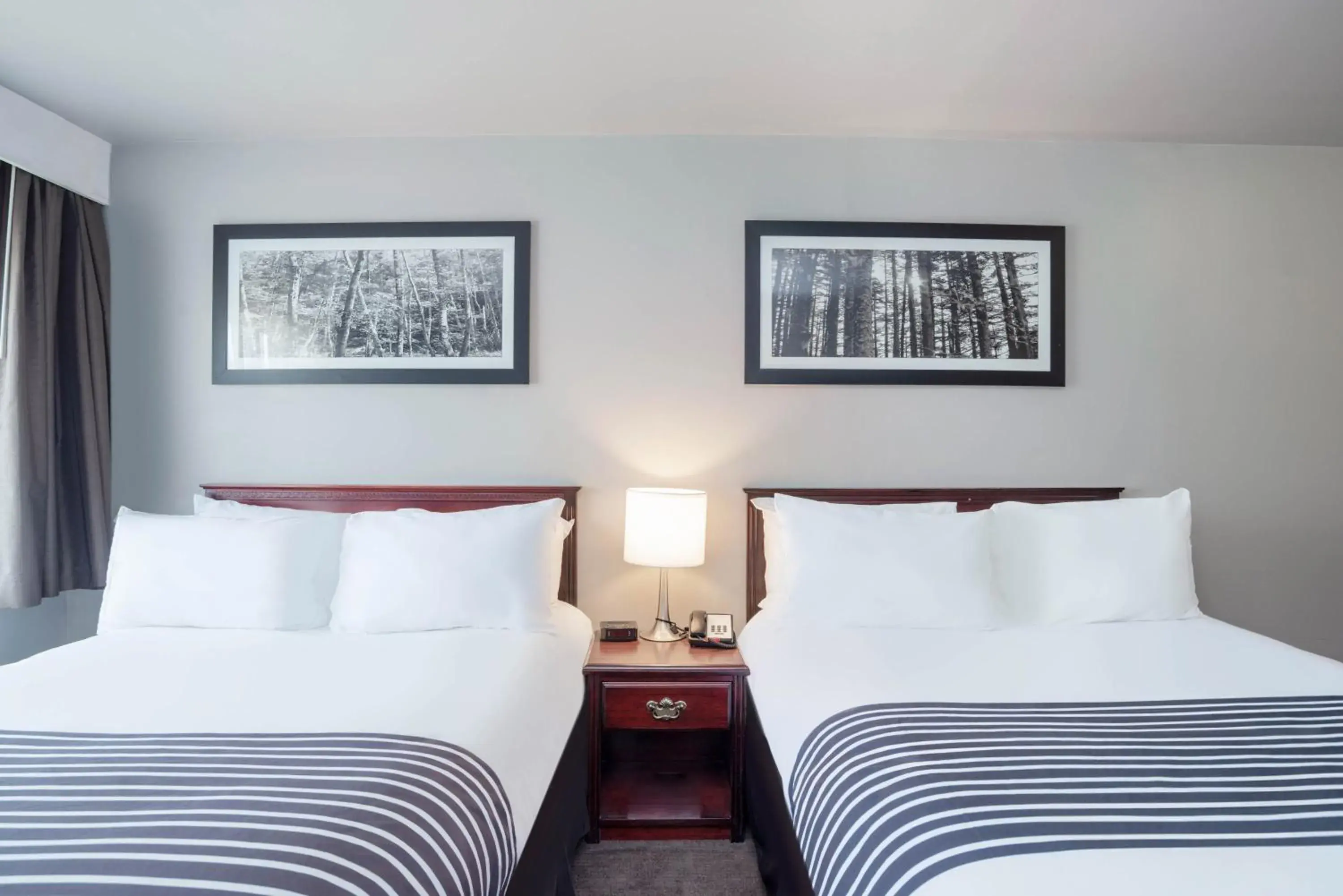 Photo of the whole room, Bed in Sandman Inn Cache Creek Photo of the whole room, Bed in Sandman Inn Cache Creek