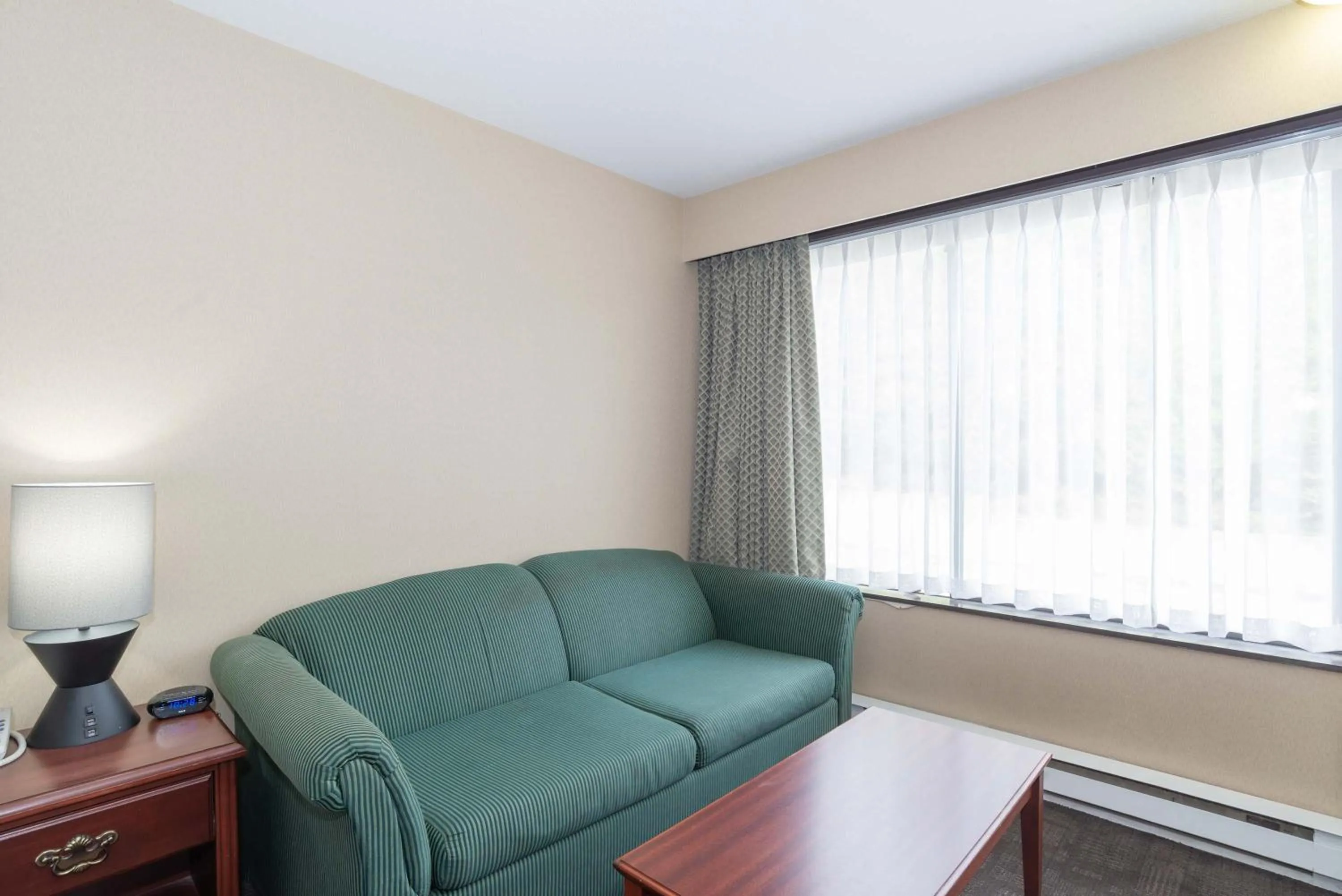 Photo of the whole room in Sandman Hotel Castlegar