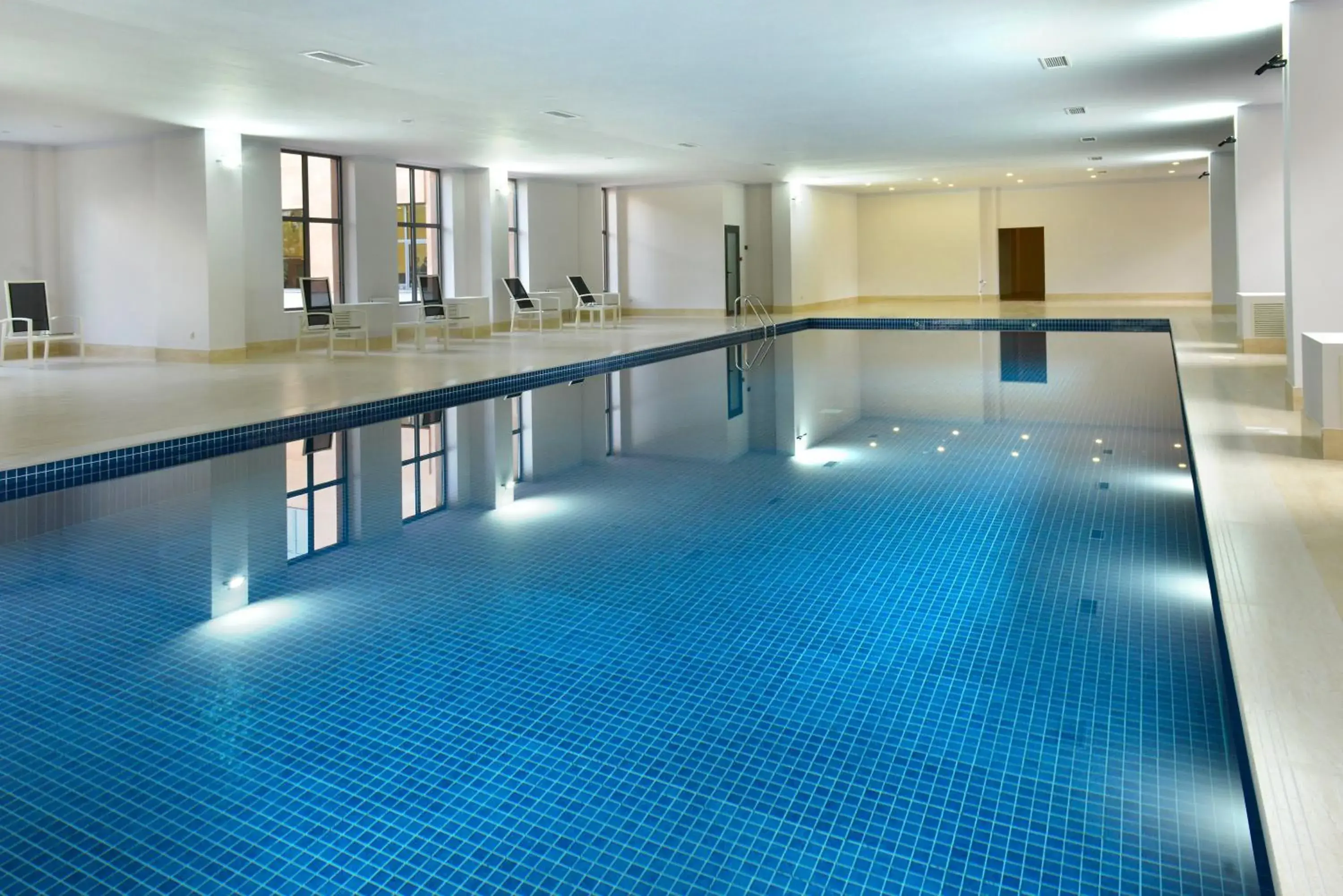 Swimming pool in Ani Grand Hotel Yerevan Swimming pool in Ani Grand Hotel Yerevan