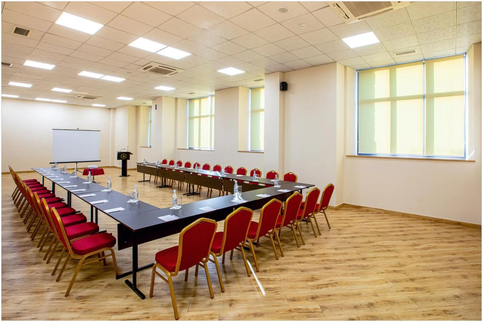 Meeting/conference room in Ani Grand Hotel Yerevan