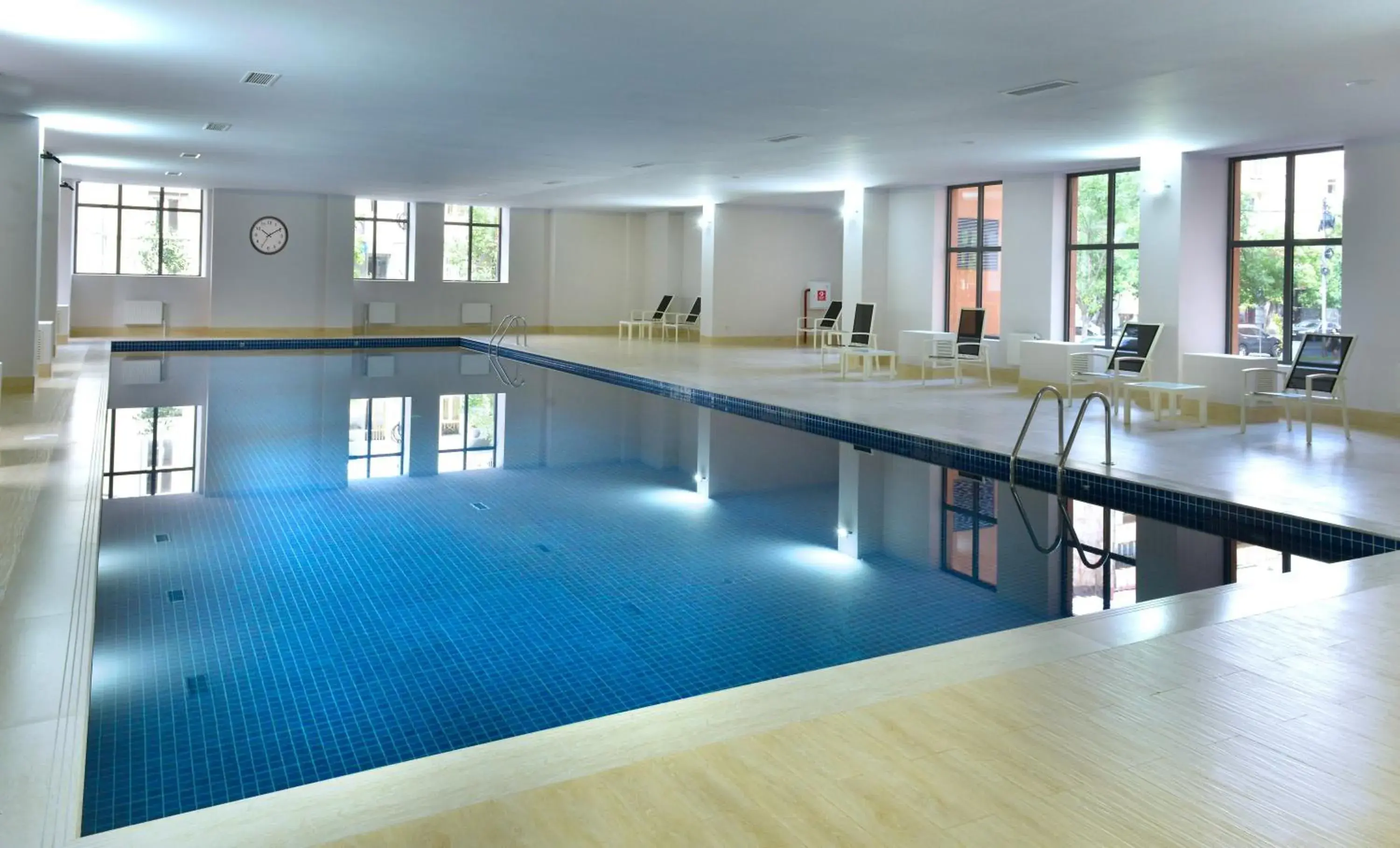 Swimming pool in Ani Grand Hotel Yerevan Swimming pool in Ani Grand Hotel Yerevan