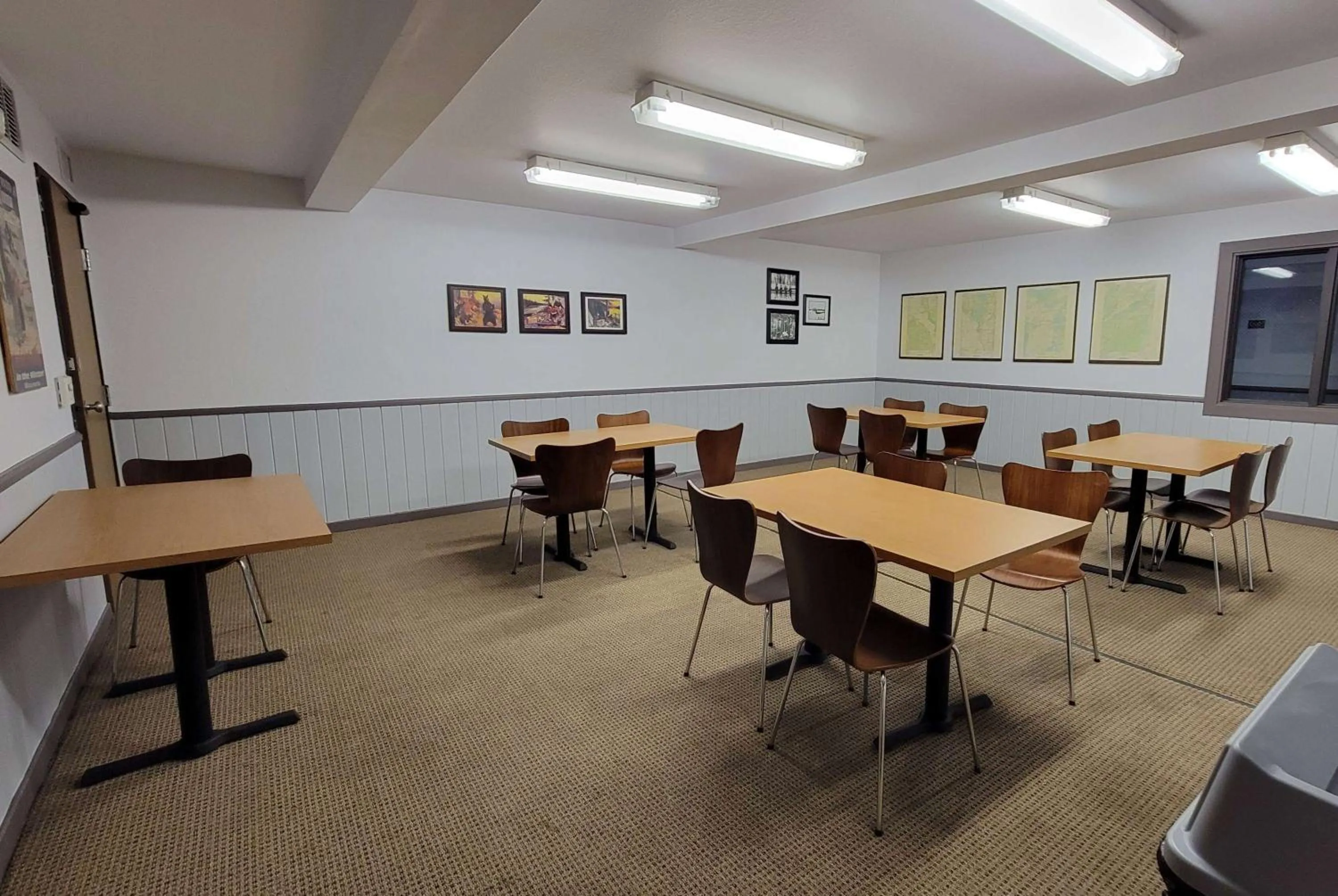 Meeting/conference room in Super 8 by Wyndham Park Rapids