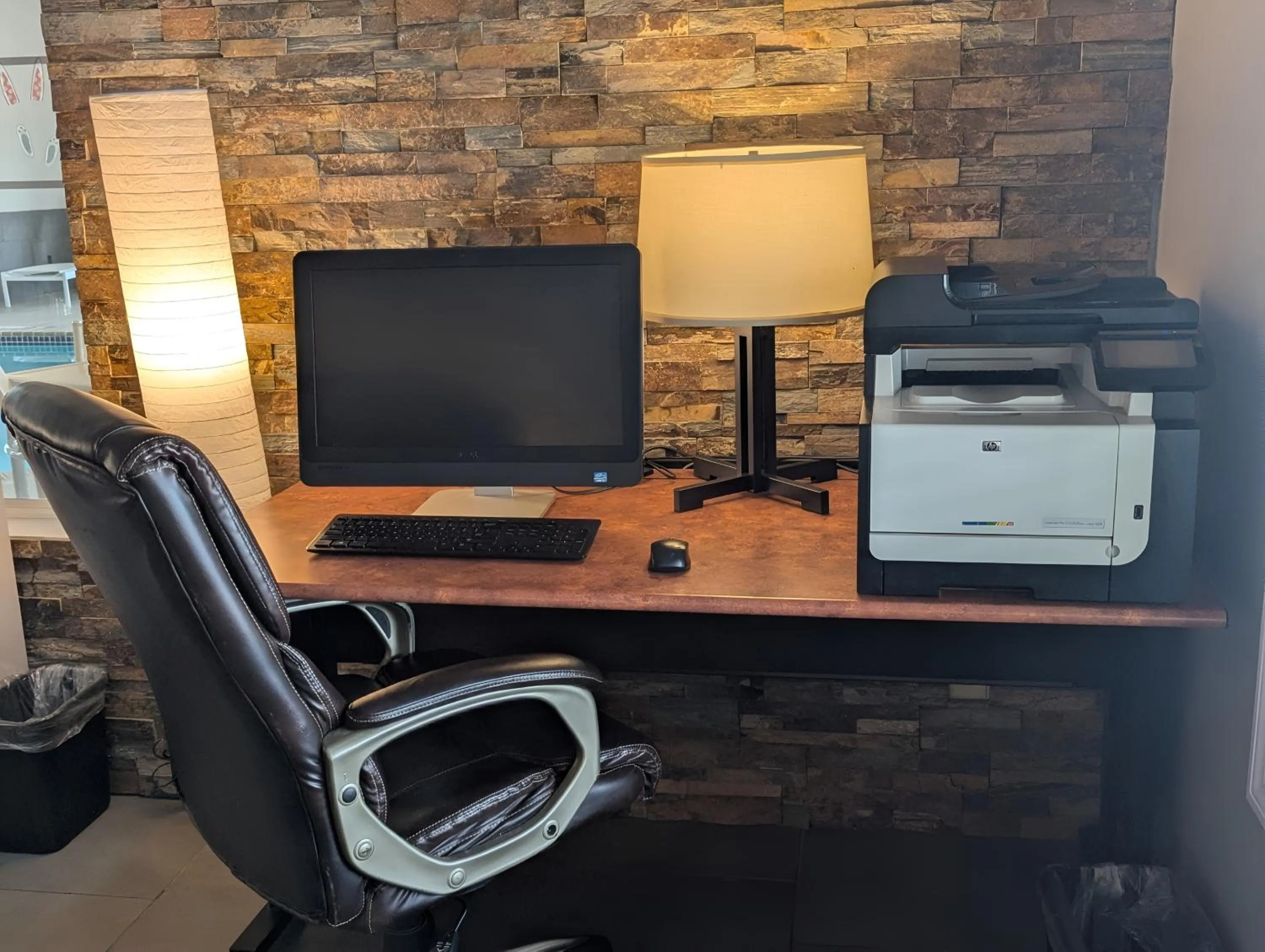 Business facilities in Country Inn & Suites by Radisson, Chippewa Falls, WI