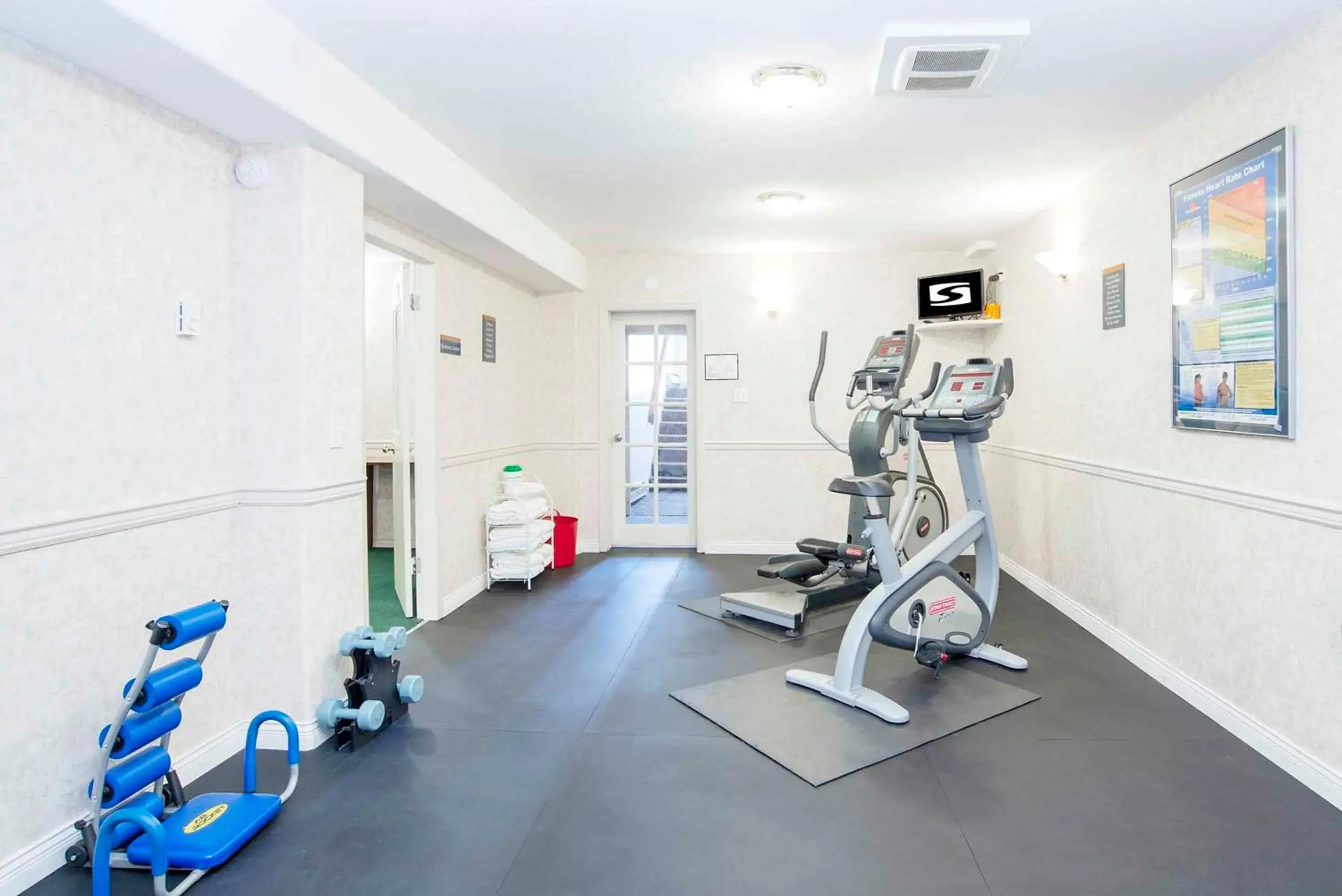 Fitness centre/facilities in Sandman Inn Smithers Fitness centre/facilities in Sandman Inn Smithers