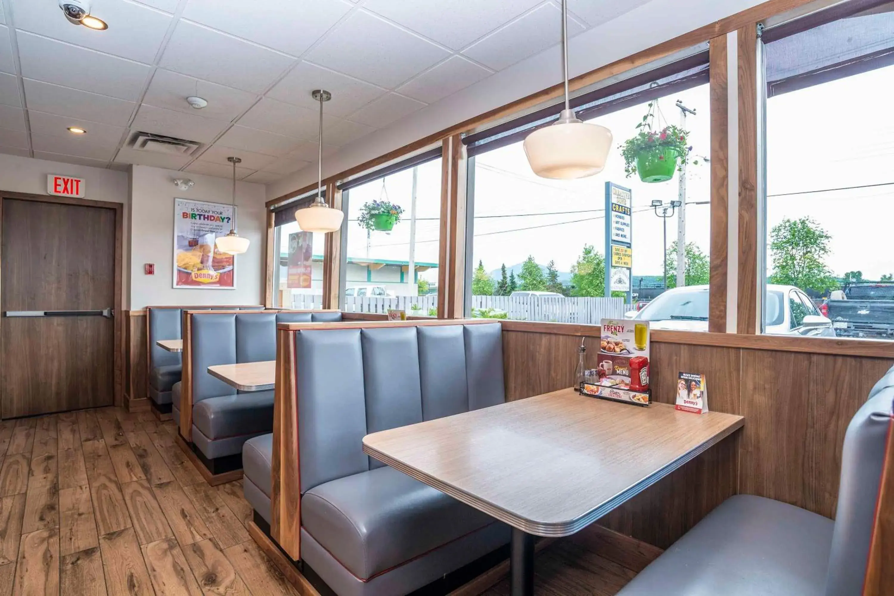 Restaurant/places to eat in Sandman Hotel Terrace Restaurant/places to eat in Sandman Hotel Terrace