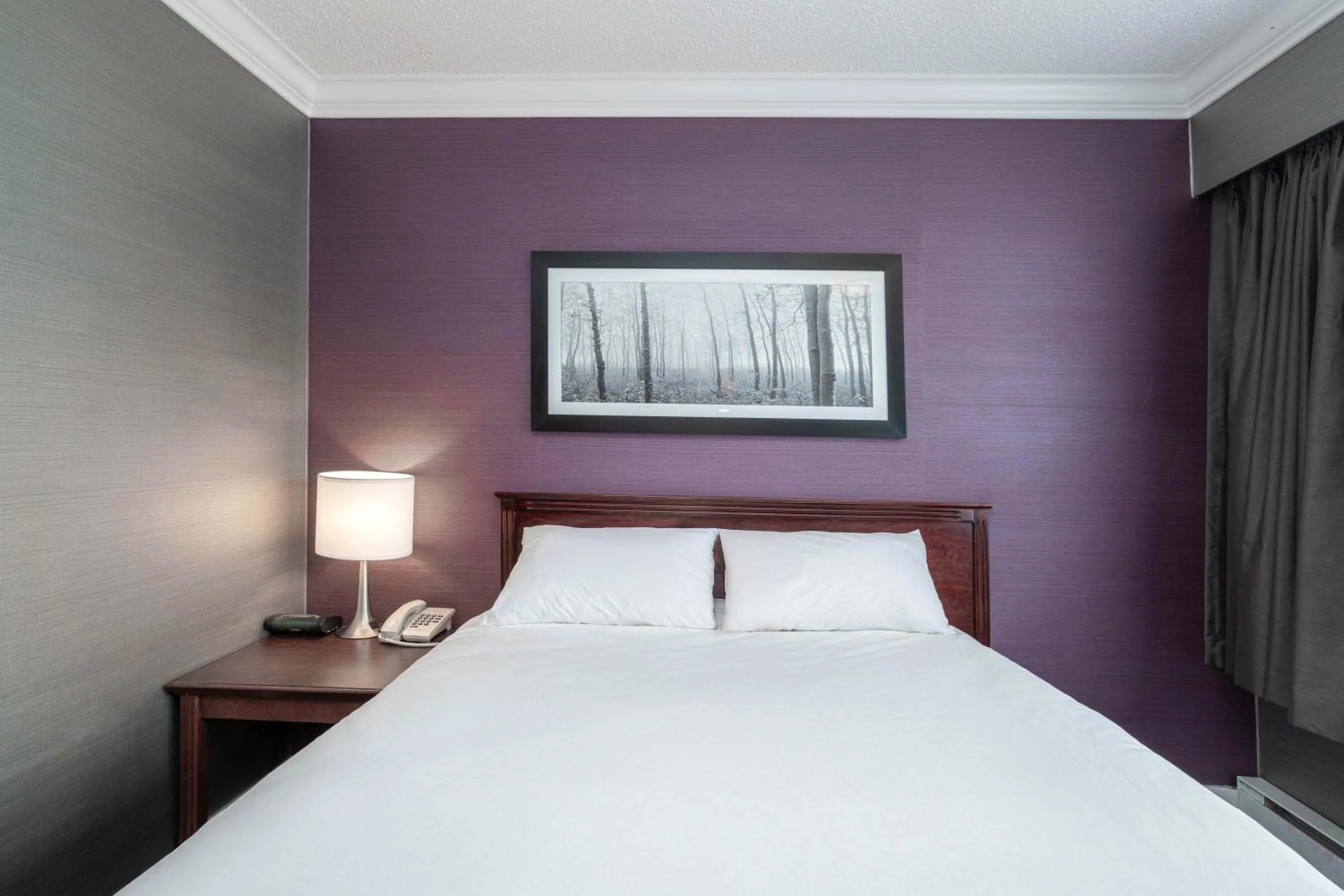 Photo of the whole room, Bed in Sandman Hotel & Suites Williams Lake