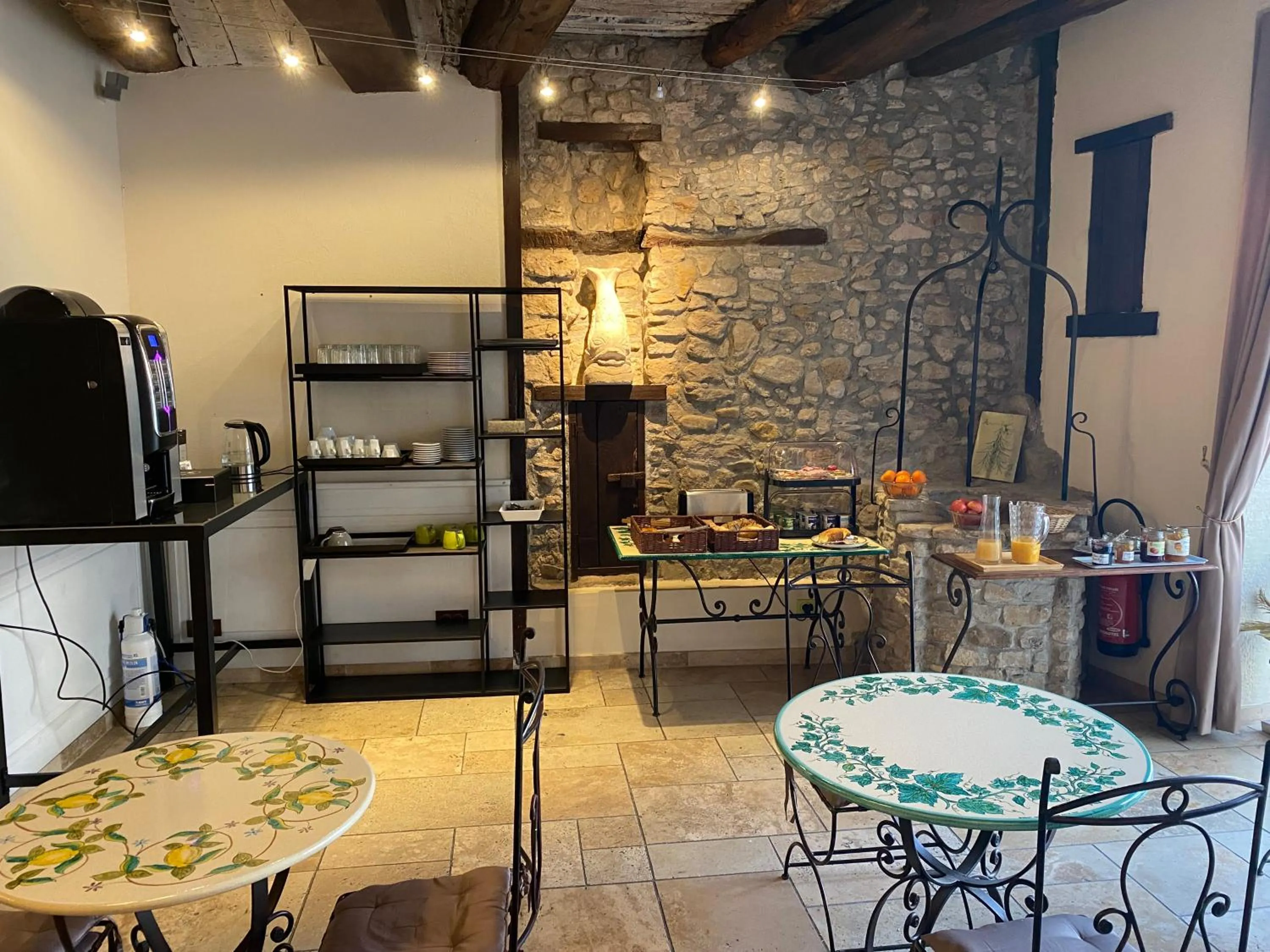 Logis Hôtel la Vallée de l'Arc