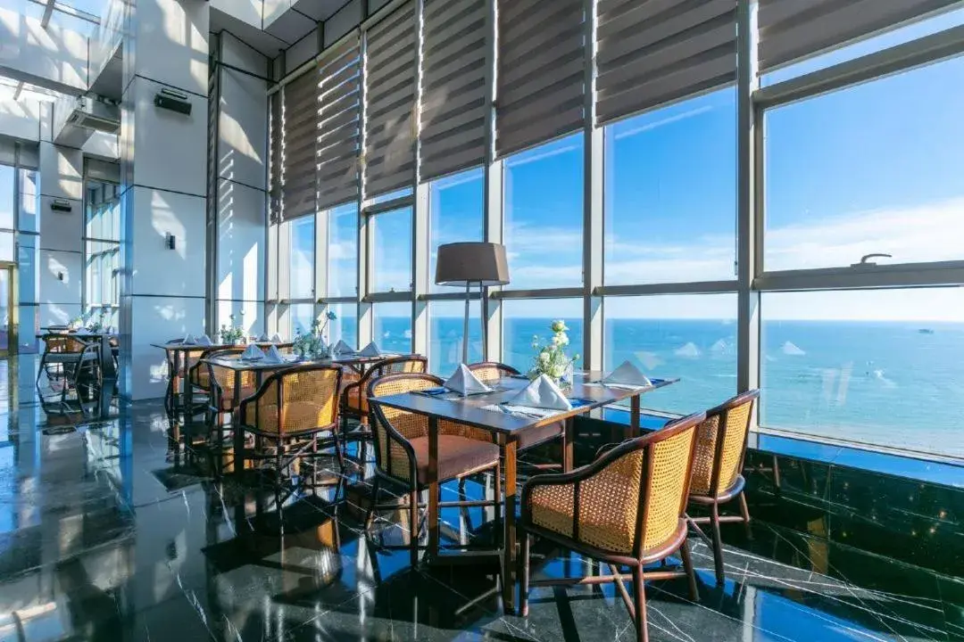Sea view in Crowne Plaza Beihai Silver Beach by IHG Sea view in Crowne Plaza Beihai Silver Beach by IHG