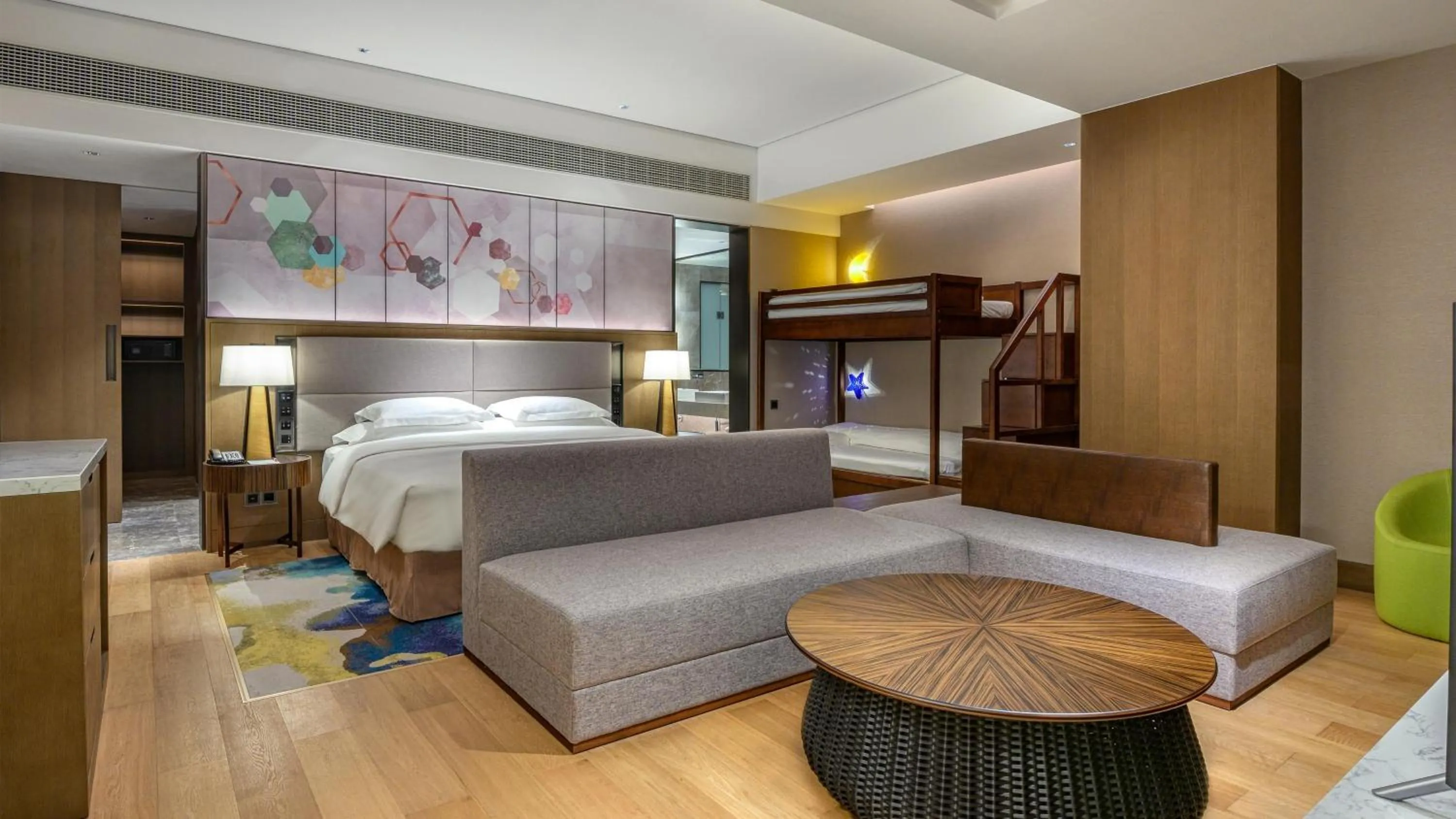 Photo of the whole room, Bed in Crowne Plaza Beihai Silver Beach by IHG